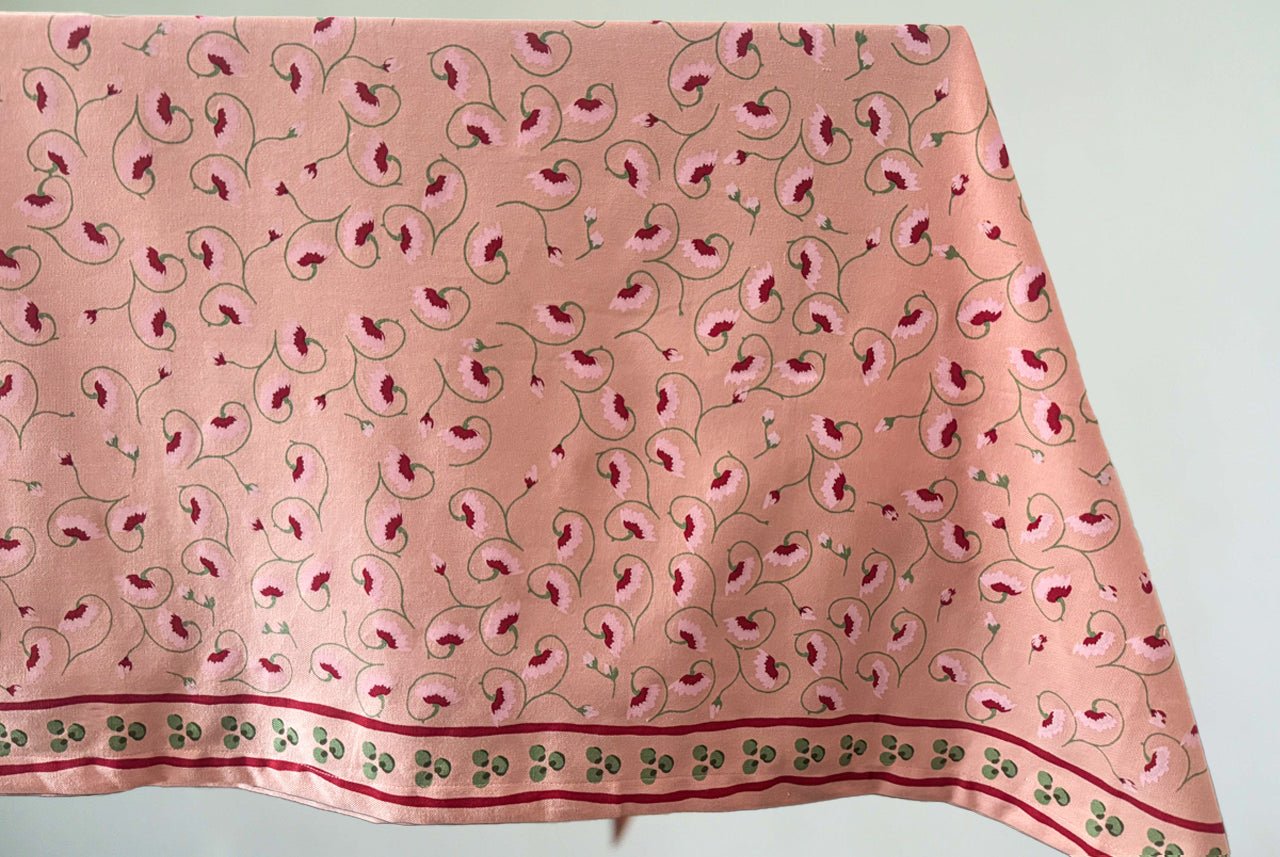 Casa Stilo La Leccia Tablecloth in Dark Pink