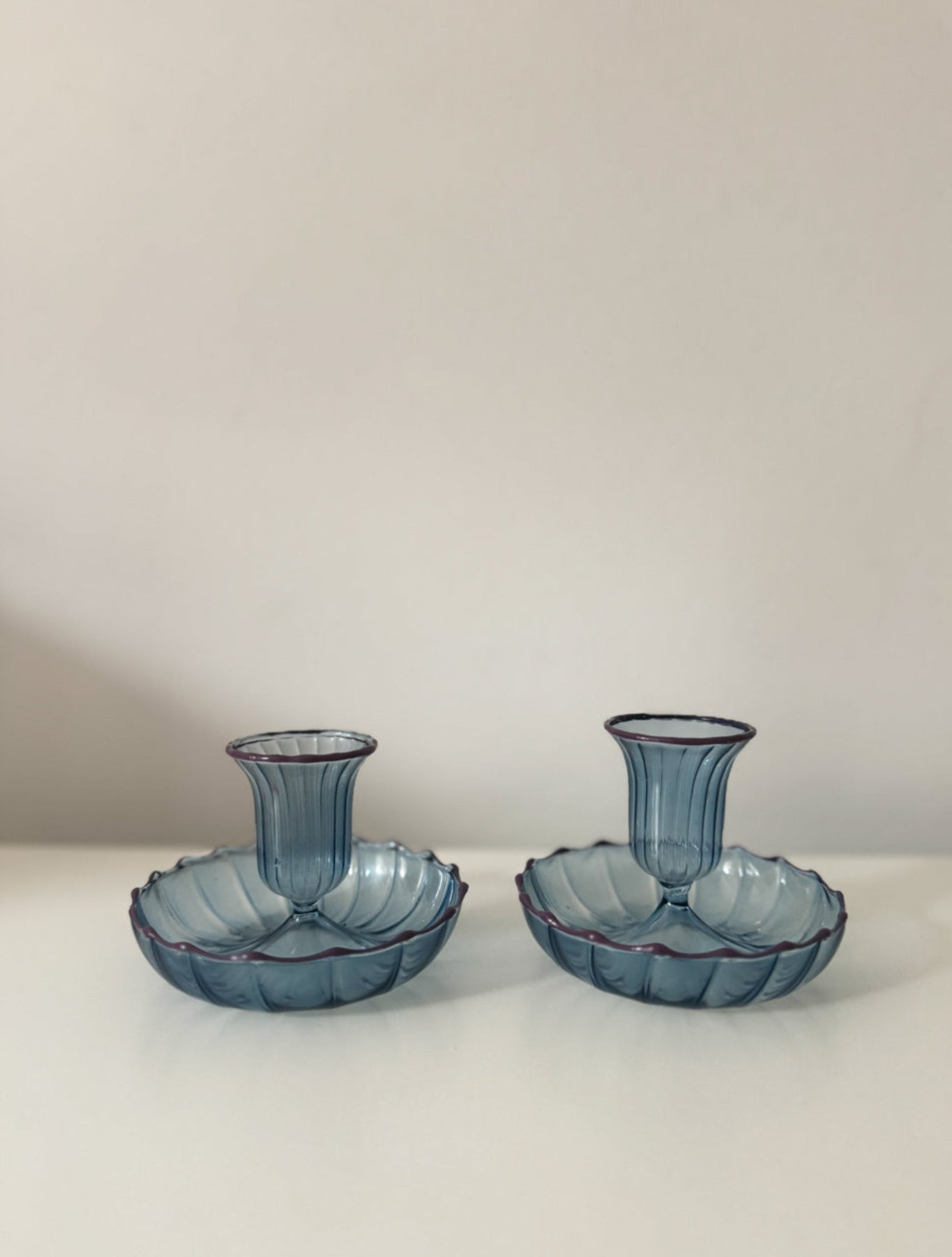 Casa Stilo Set of Fluted Candle Holders – Blue