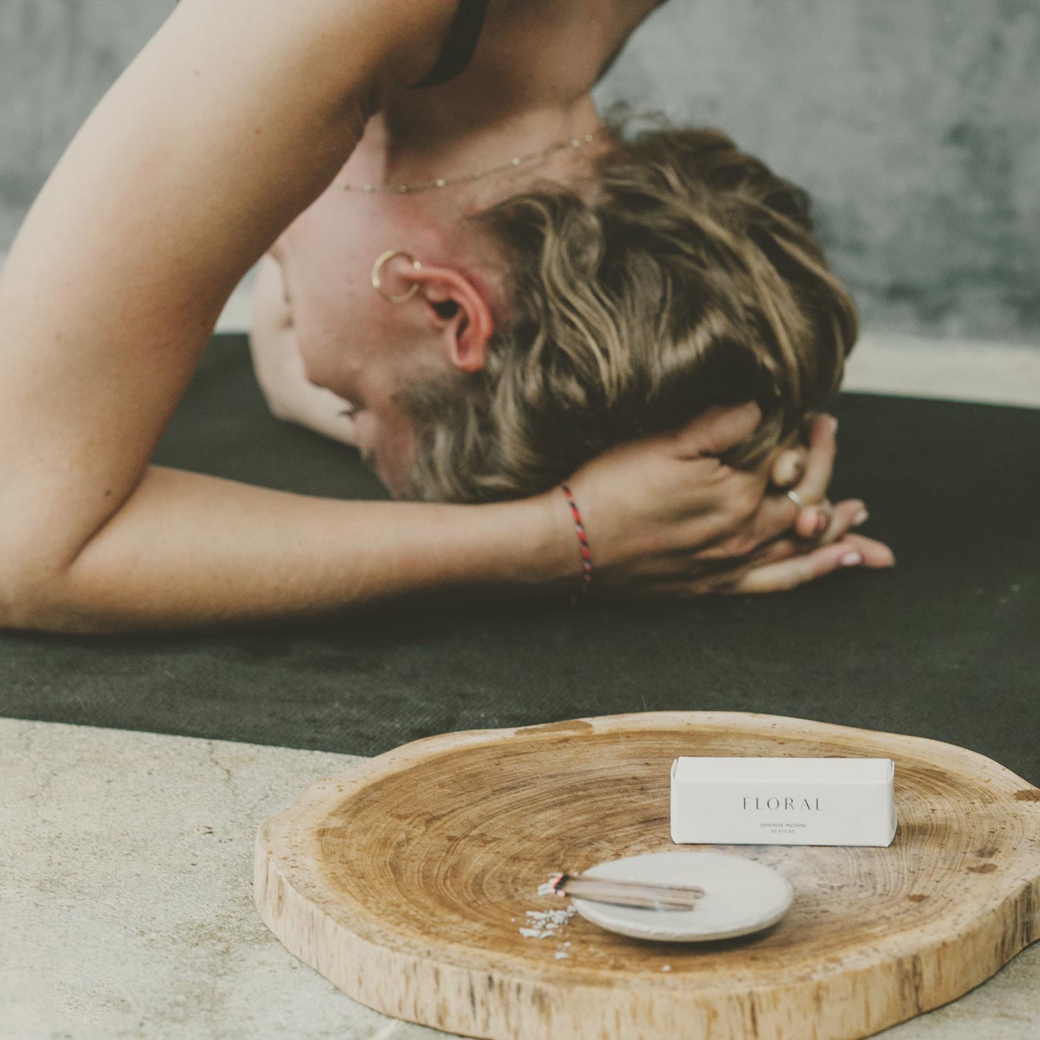 CEDAR AND MYRRH Jasmine Japanese Incense Set | 30 sticks