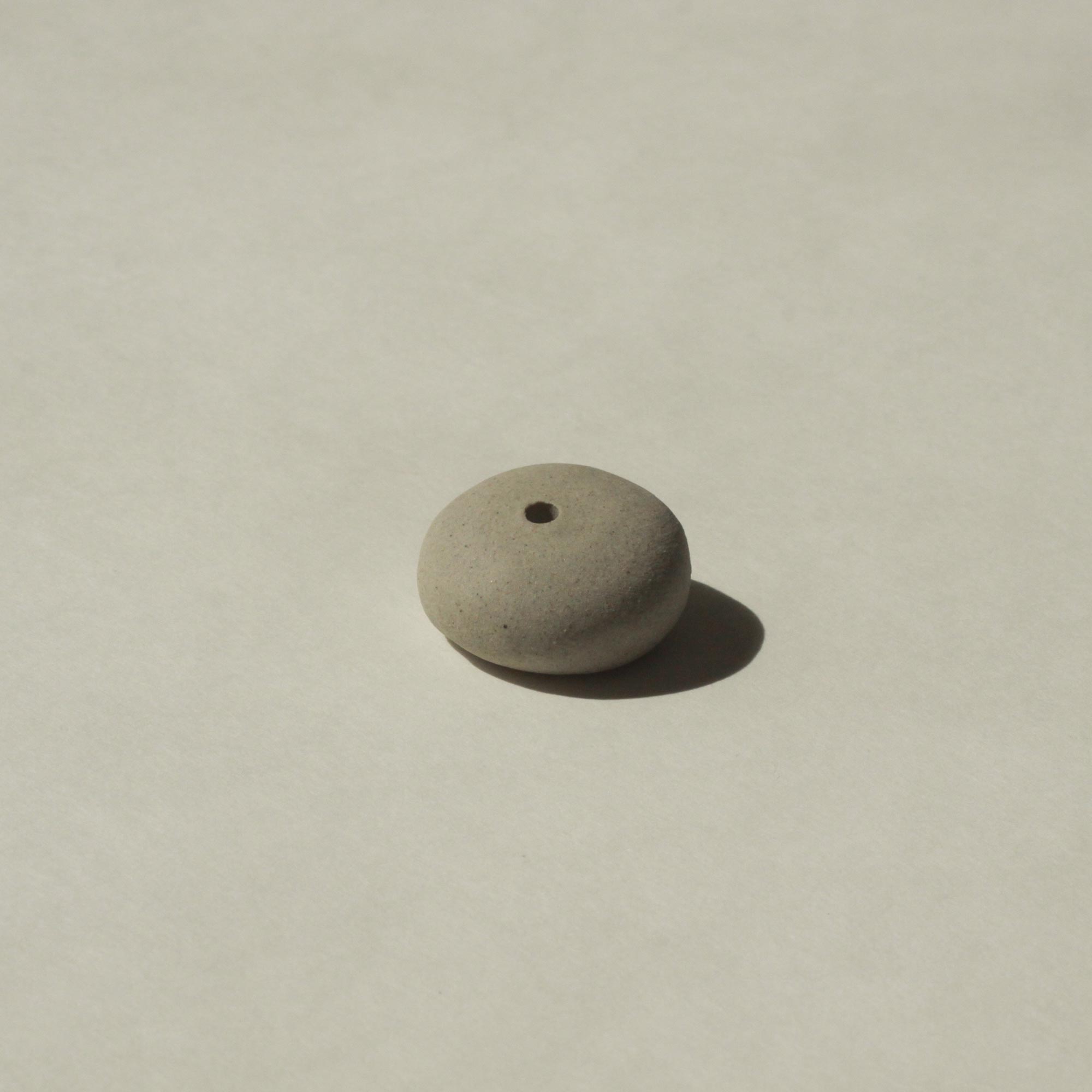 CEDAR AND MYRRH Mini Light Grey Ceramic Pebble Incense Holder