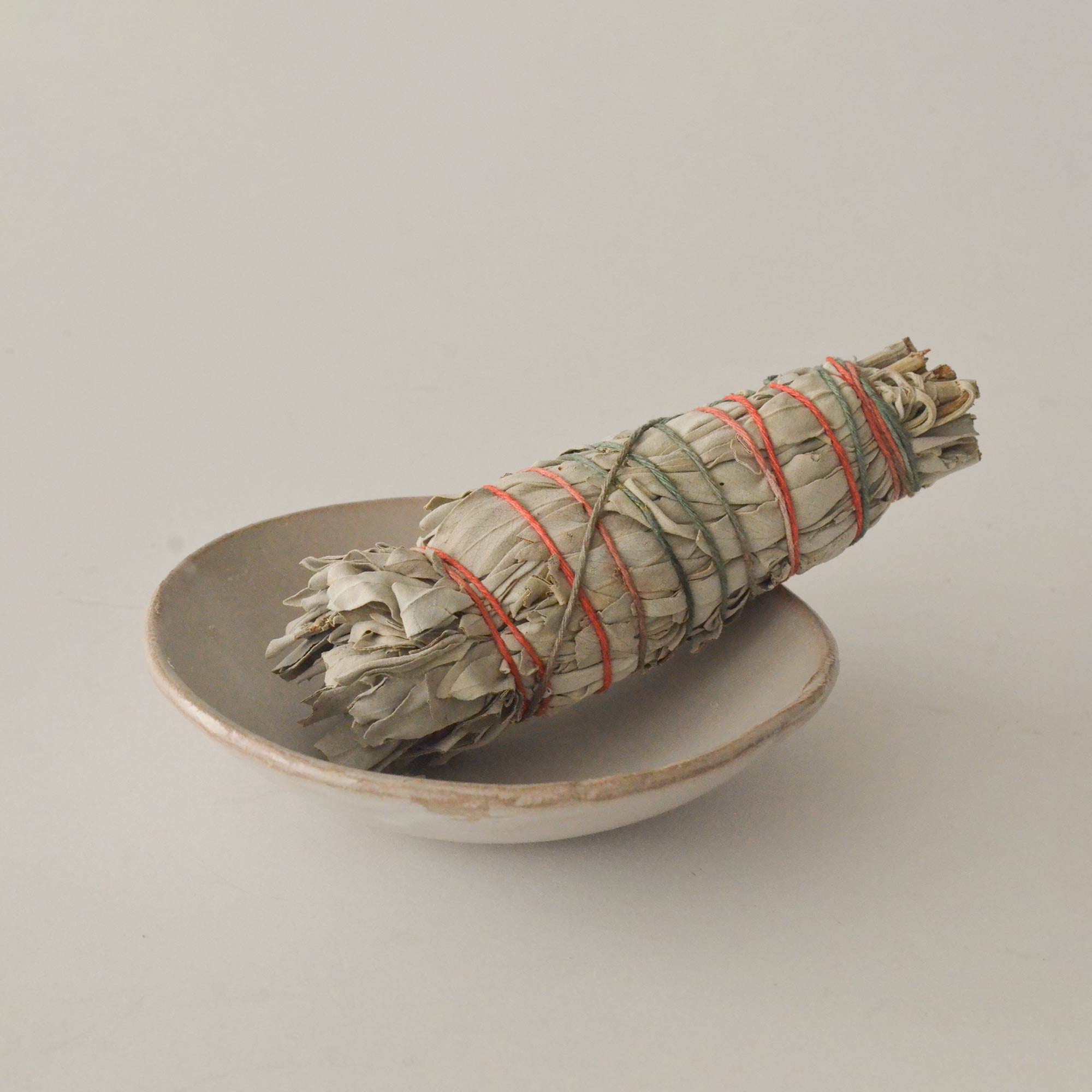 CEDAR AND MYRRH Organic White Sage Smudge Stick - Medium