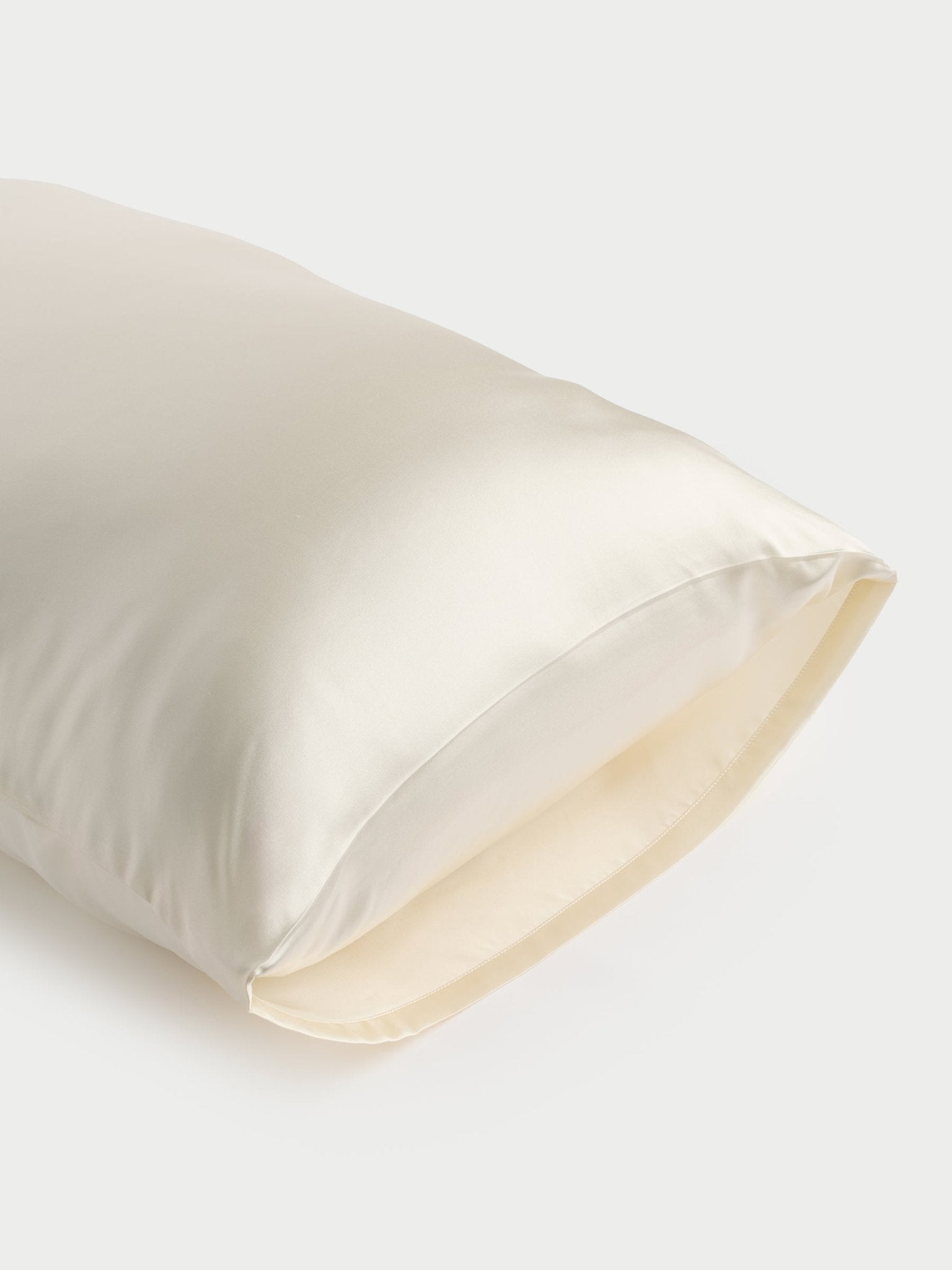 Cozy Earth Silk Pillowcase