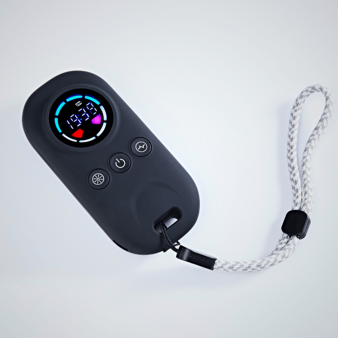 ECO FACE PLATINUM proCLEAR LED Mask (Jet Black)