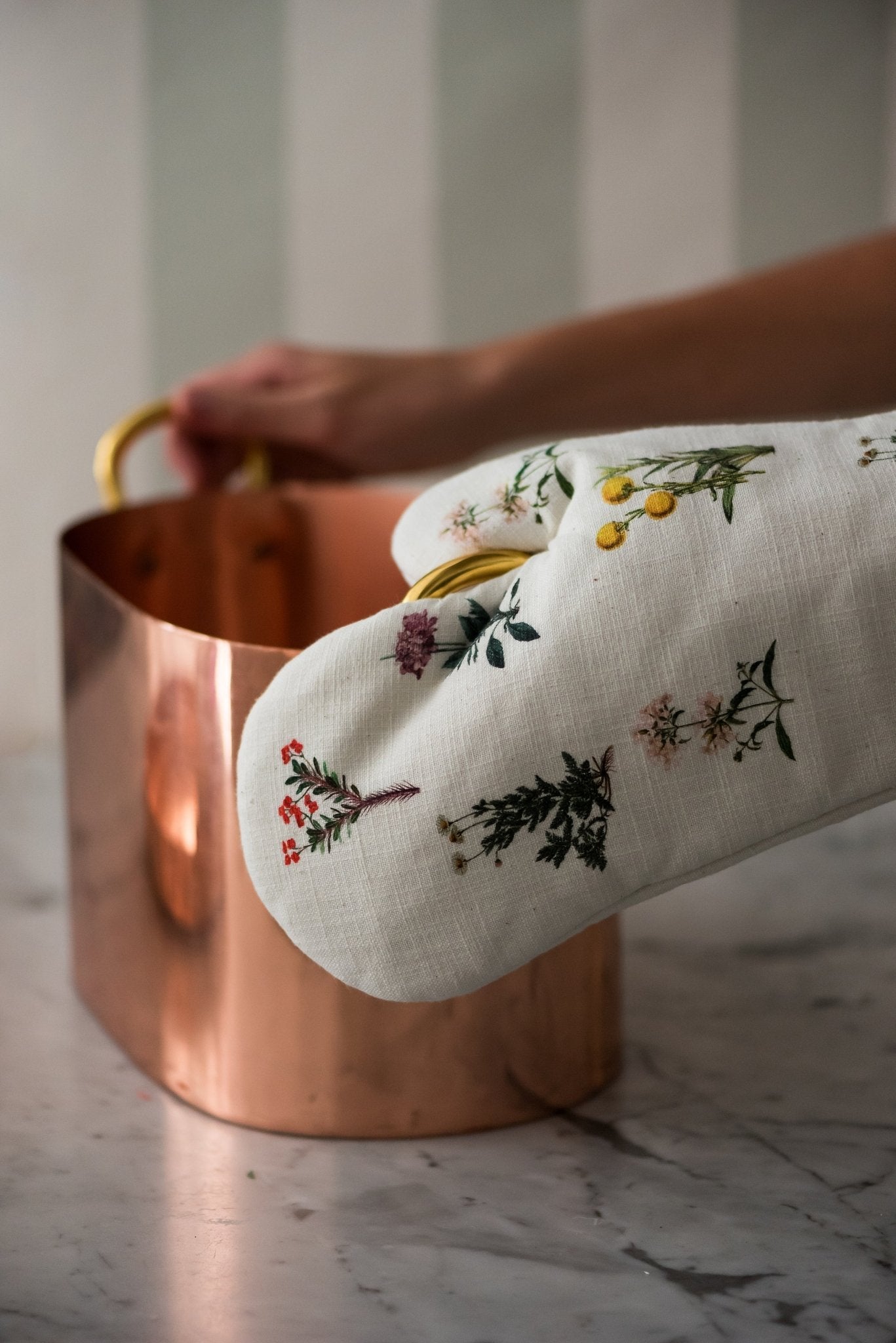 Galley & Fen Flora Oven Mitt