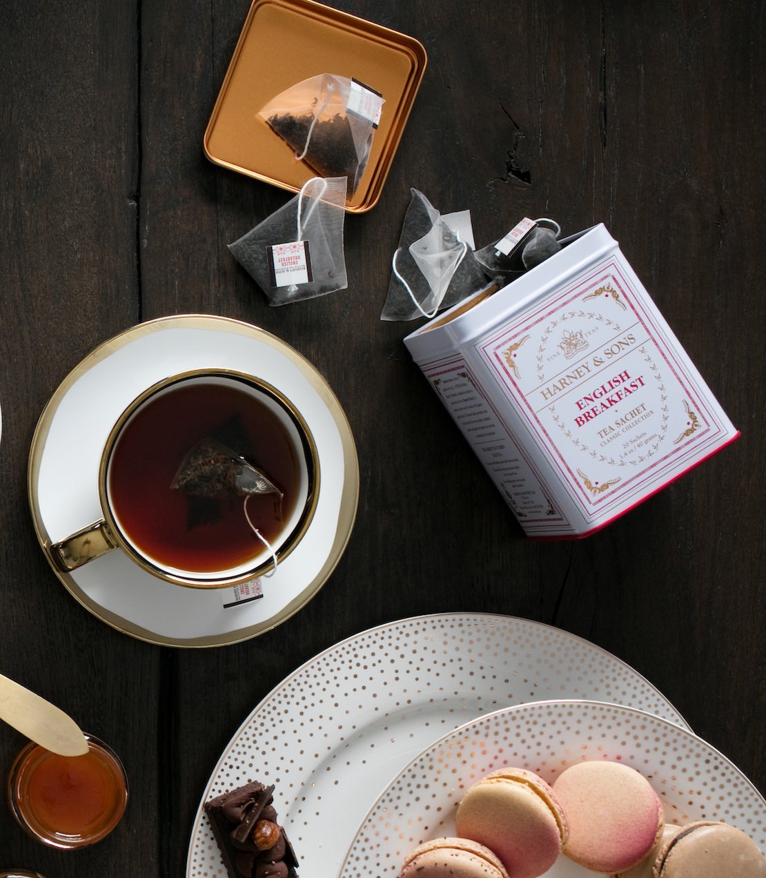 Harney & Sons Fine Teas English Breakfast, Classic Tin of 20 Sachets