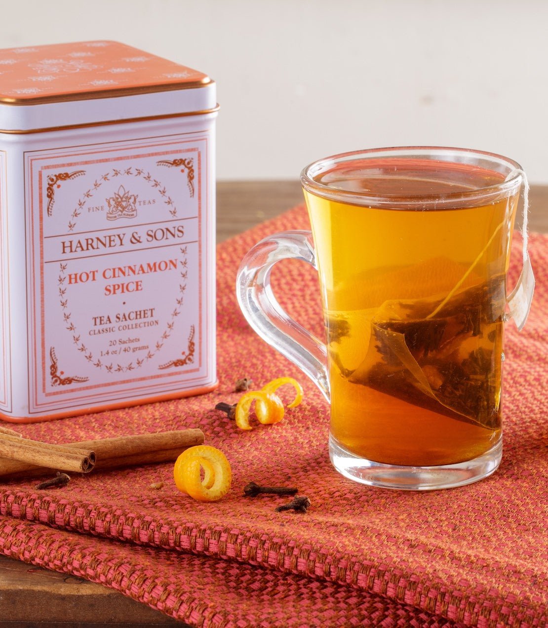 Harney & Sons Fine Teas Hot Cinnamon Spice, Classic Tin of 20 Sachets