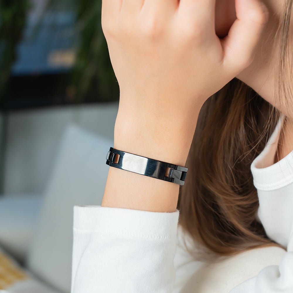 HealthyLine Stainless Steel Energy Bracelet 4 - in - 1. 2 Colors available. Model B026