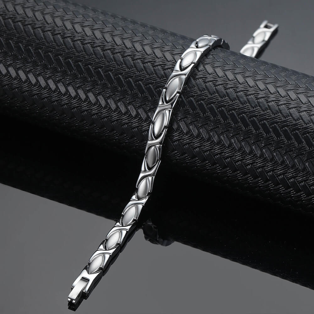 HealthyLine Stainless Steel Energy Bracelet 4 - in - 1. Silver color. Model B006S