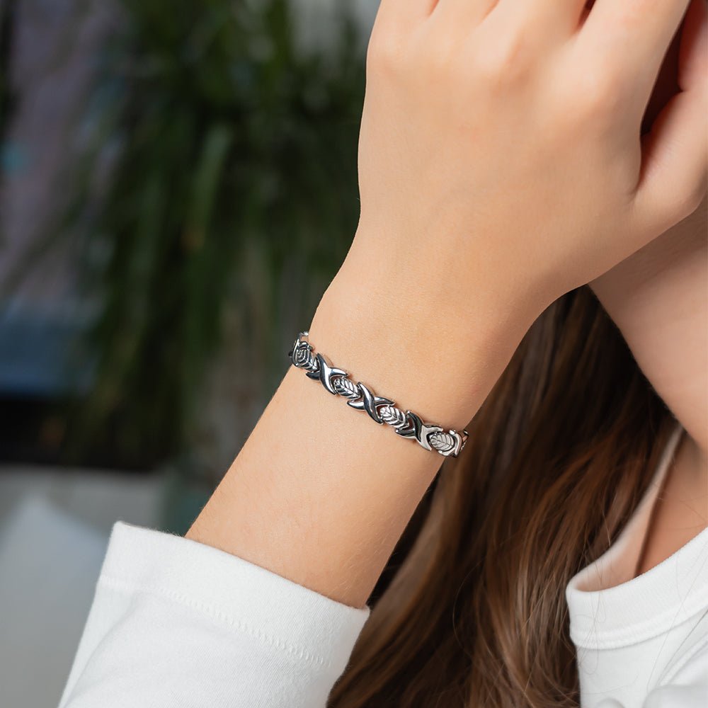 HealthyLine Stainless Steel Energy Bracelet 4 - in - 1. Silver color. Model BR - S - 273