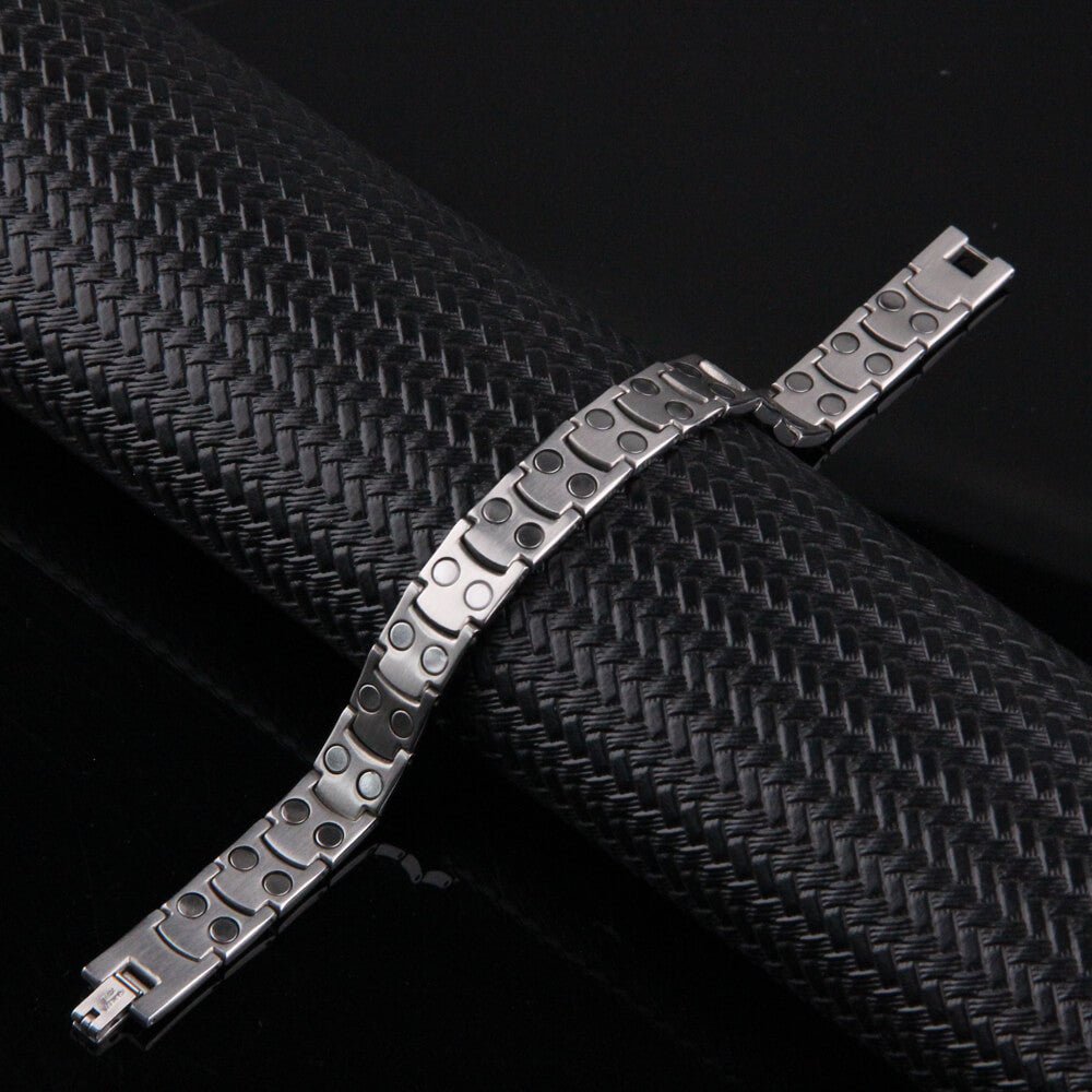 HealthyLine Stainless Steel Magnetic Power Bracelet. Silver Color. Model B011S