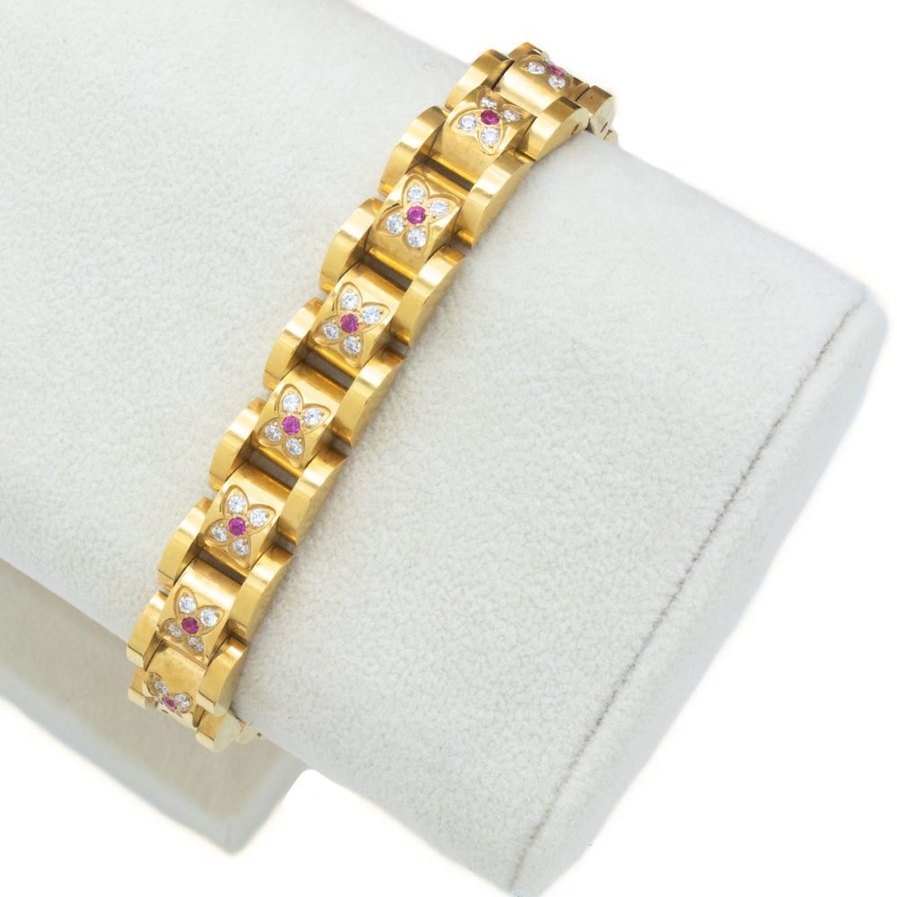 HealthyLine Stainless Steel Magnetic/Energy Bracelet with Crystals. 3 Colors available. Model YYG233