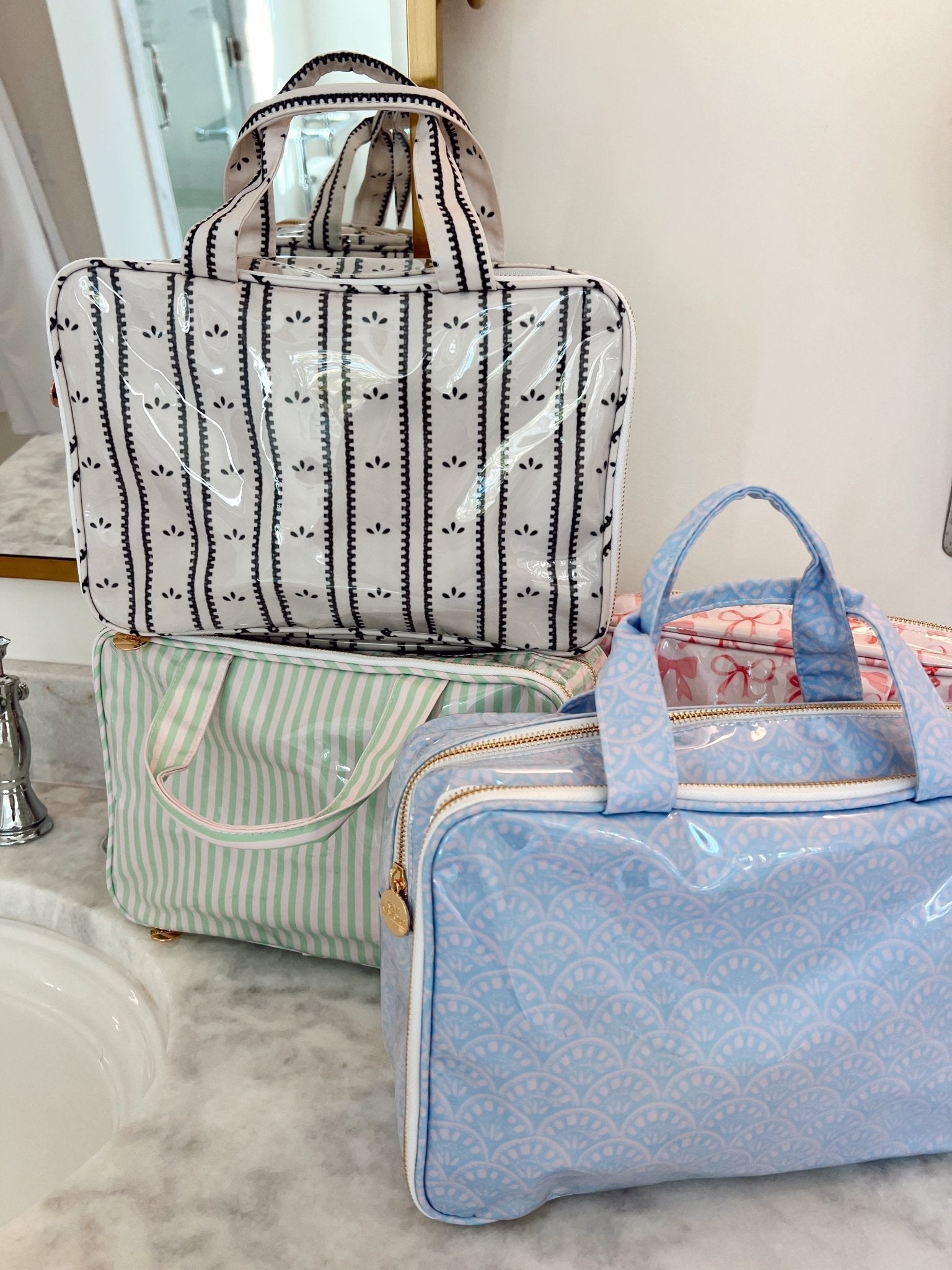 KenzKustomz Clear Coat Toiletry Case