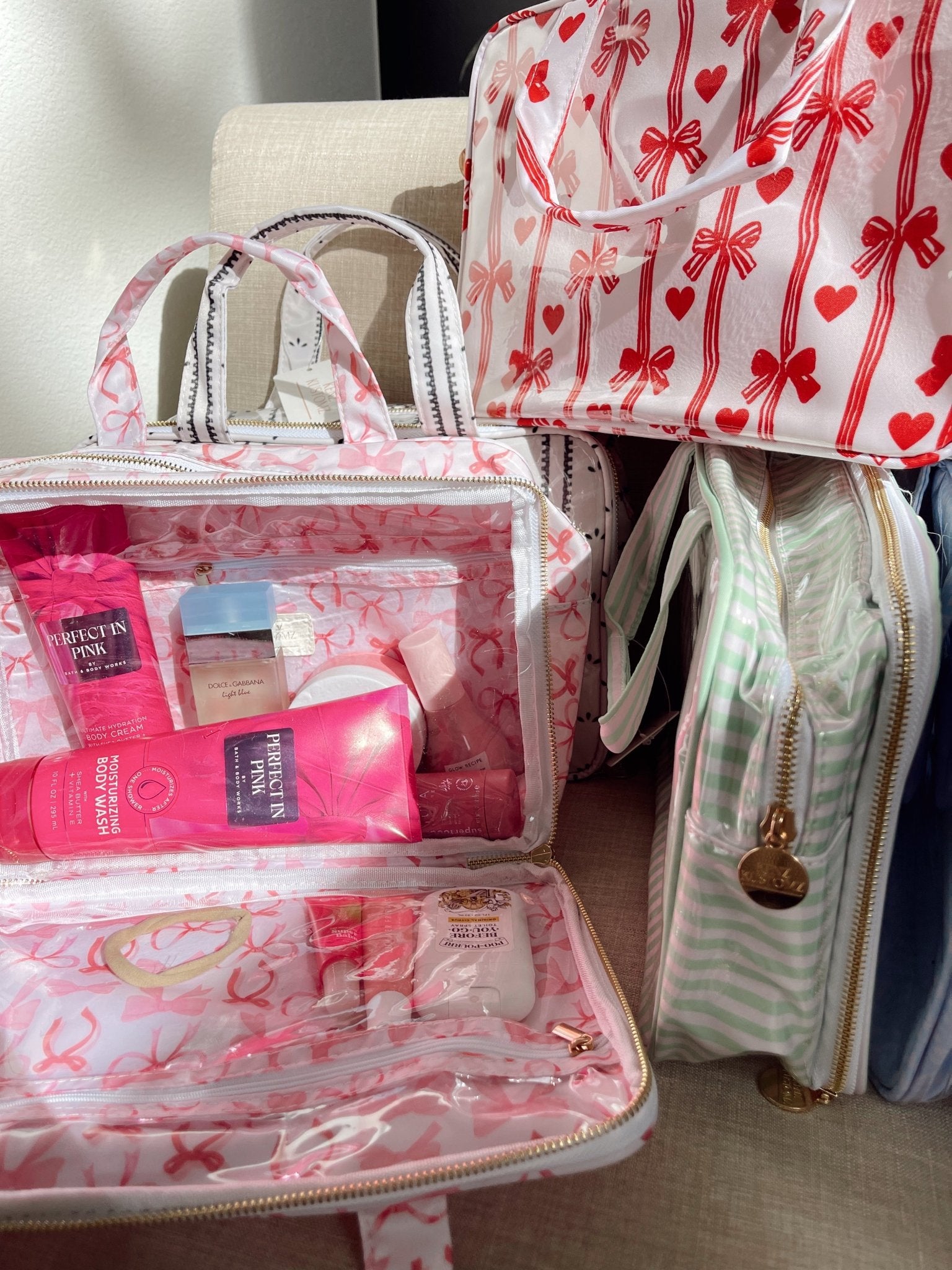 KenzKustomz Clear Coat Toiletry Case