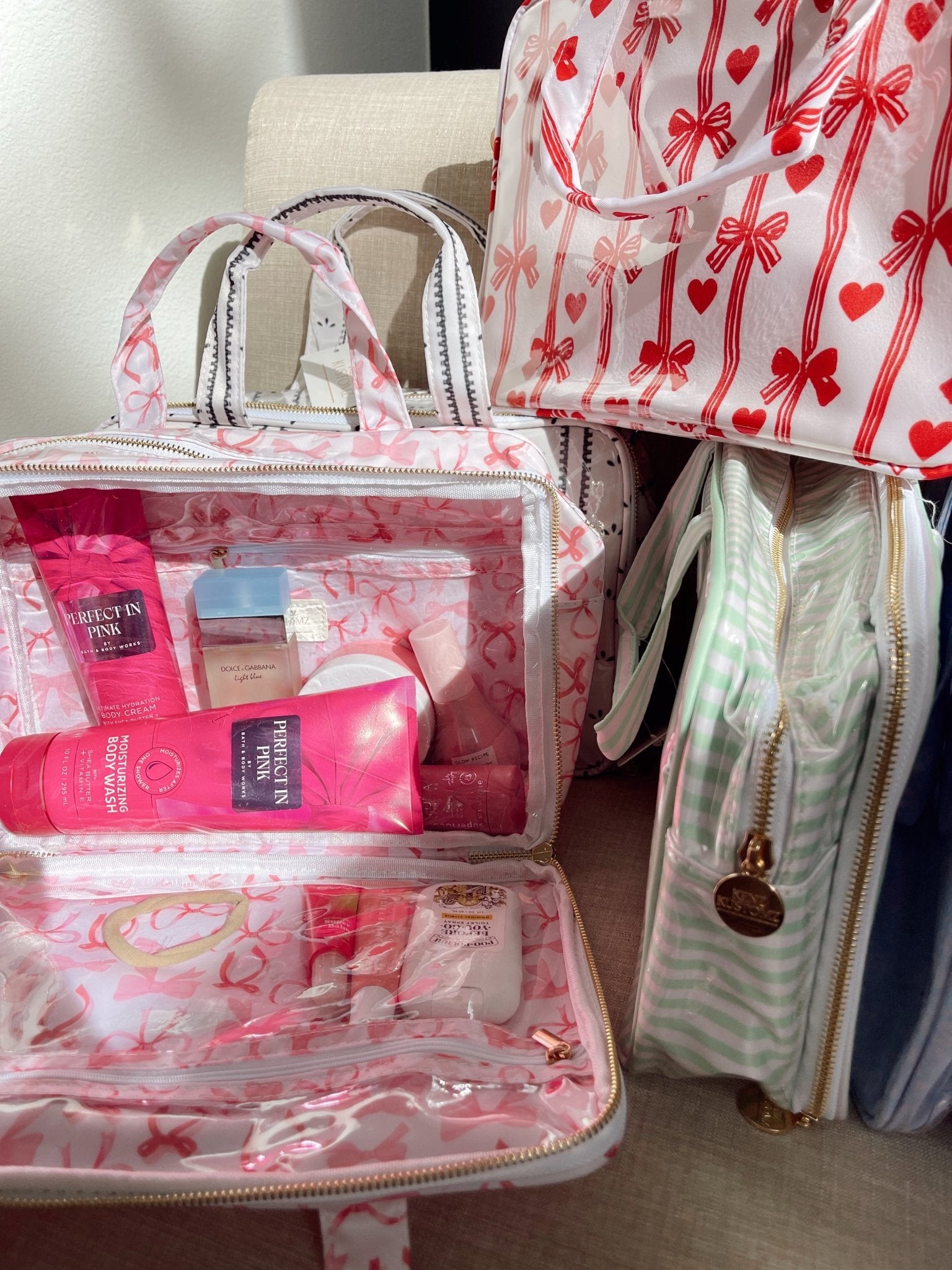 KenzKustomz Clear Coat Toiletry Case