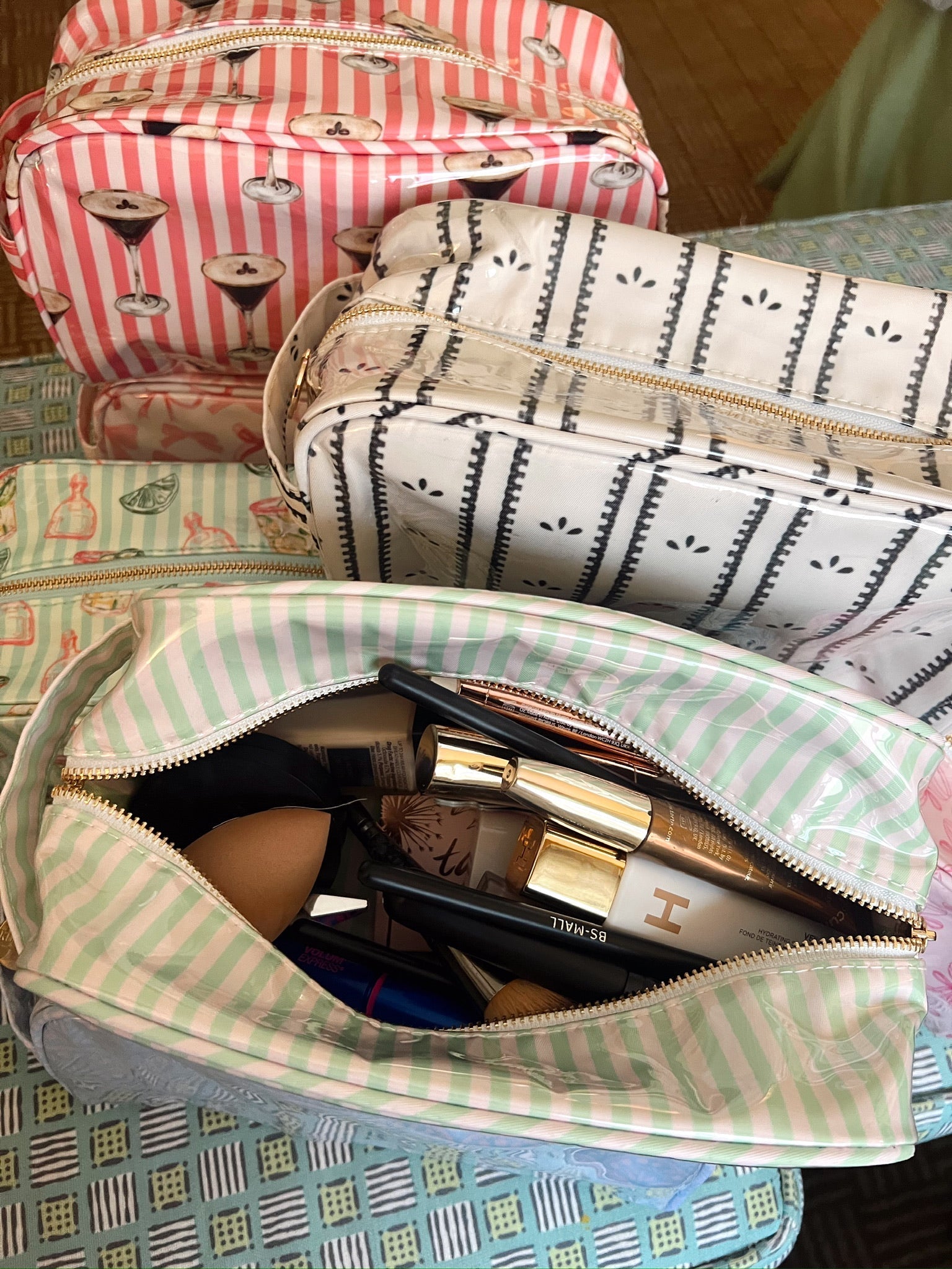 KenzKustomz Clear Coat Toiletry Dopp Kit