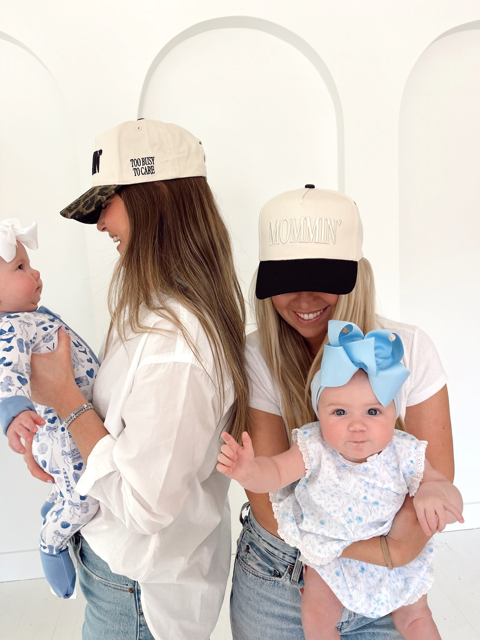 KenzKustomz Mommin' - Vintage Trucker Hat