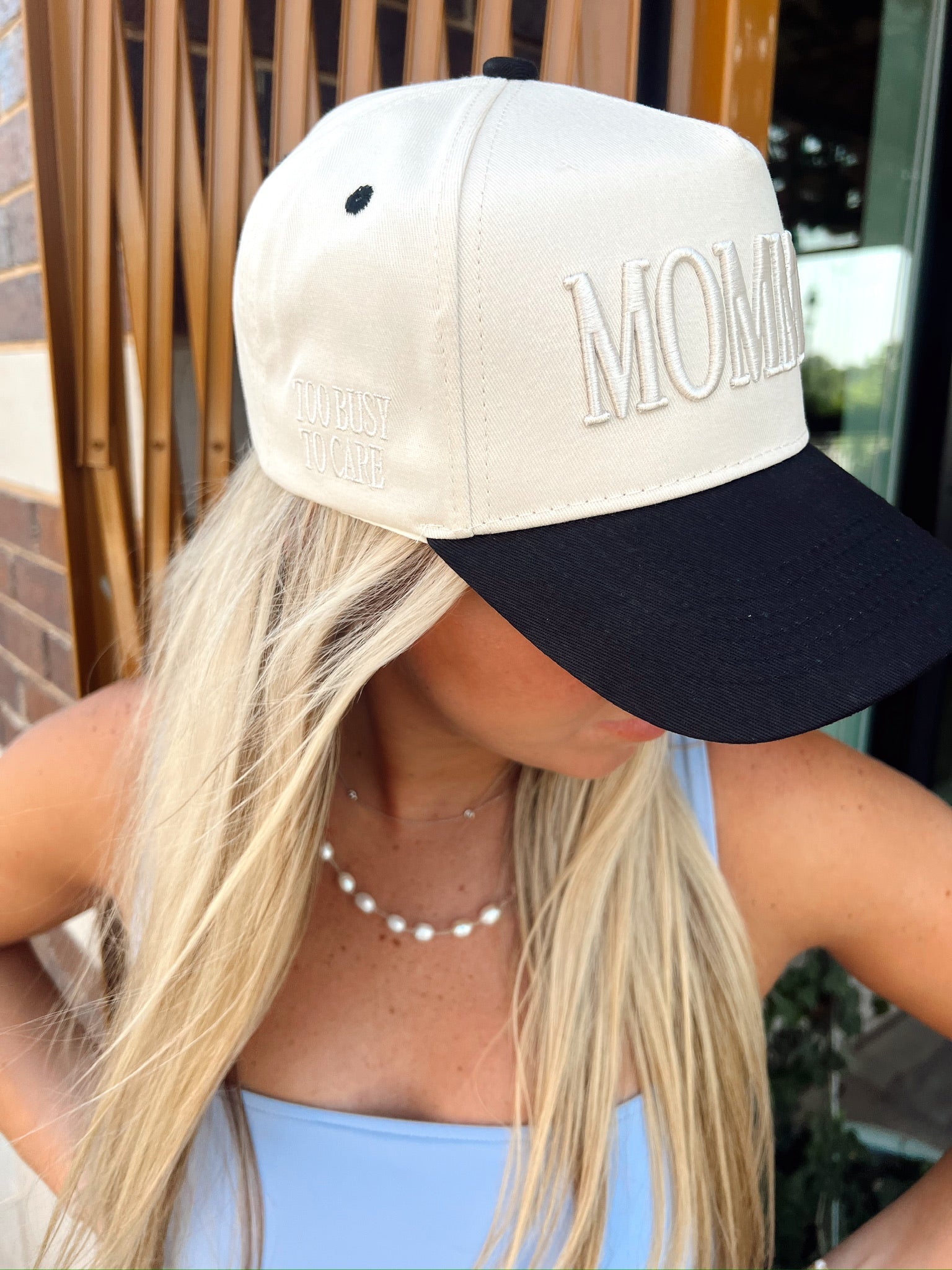 KenzKustomz Mommin' - Vintage Trucker Hat