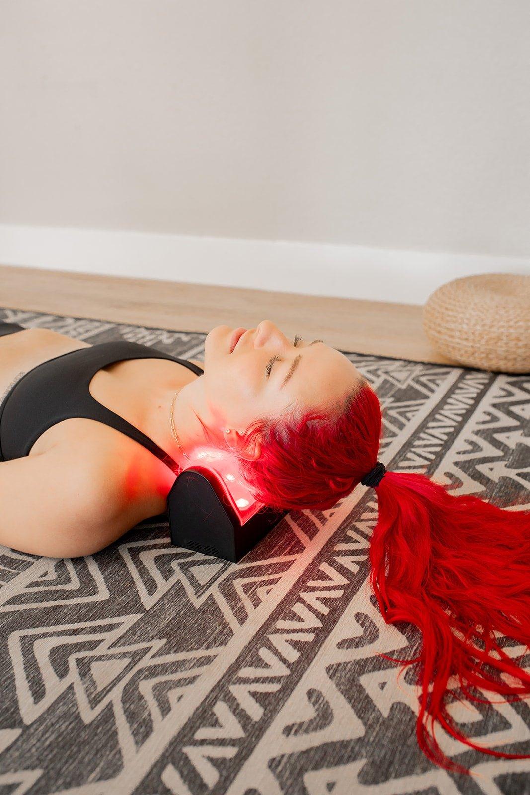 Mito Red Light MitoCHIRO™ Neck Wedge | Red Light Therapy for Neck & Spine Health