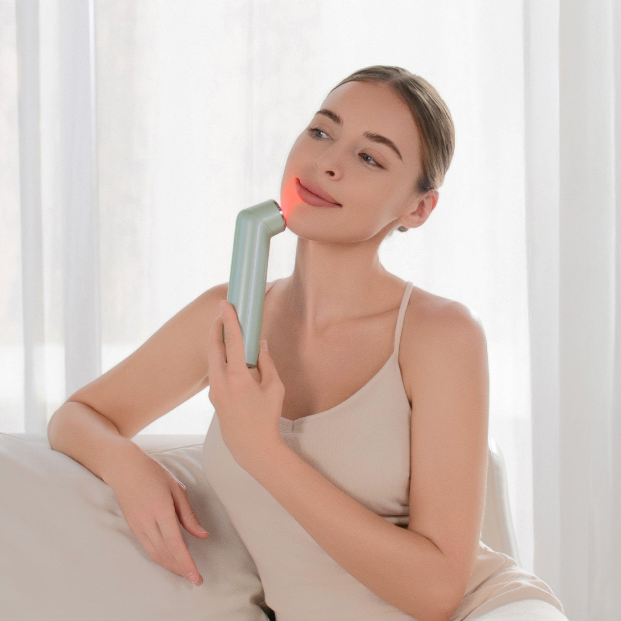 Nanoleaf Shop USA 6 - in - 1 Light Therapy Wand