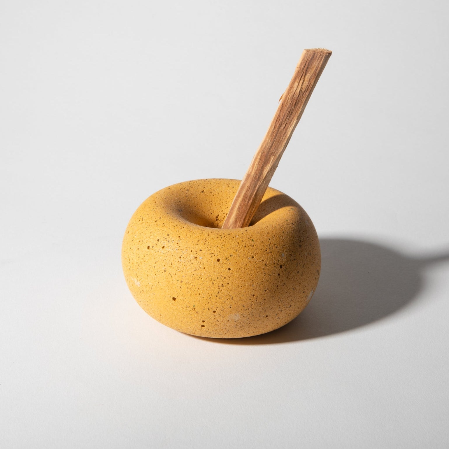 Pretti.Cool Bubble Matchstick / Palo Santo Holder | Marigold Terrazzo