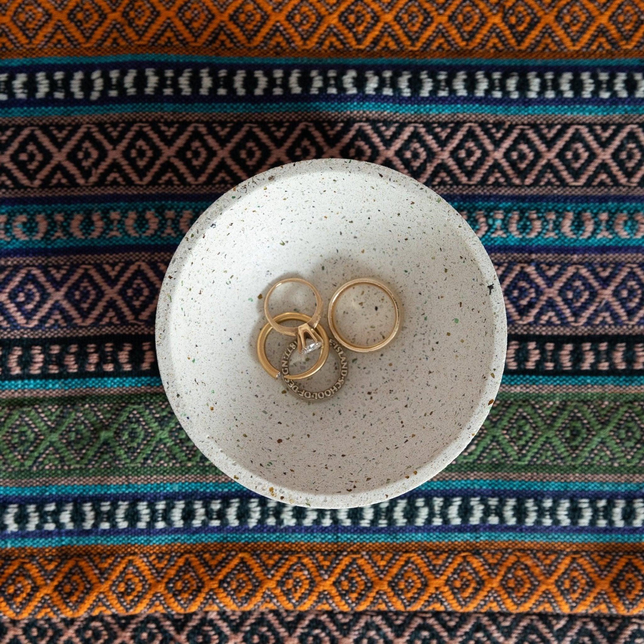 Pretti.Cool 4" Catch - All | White Terrazzo