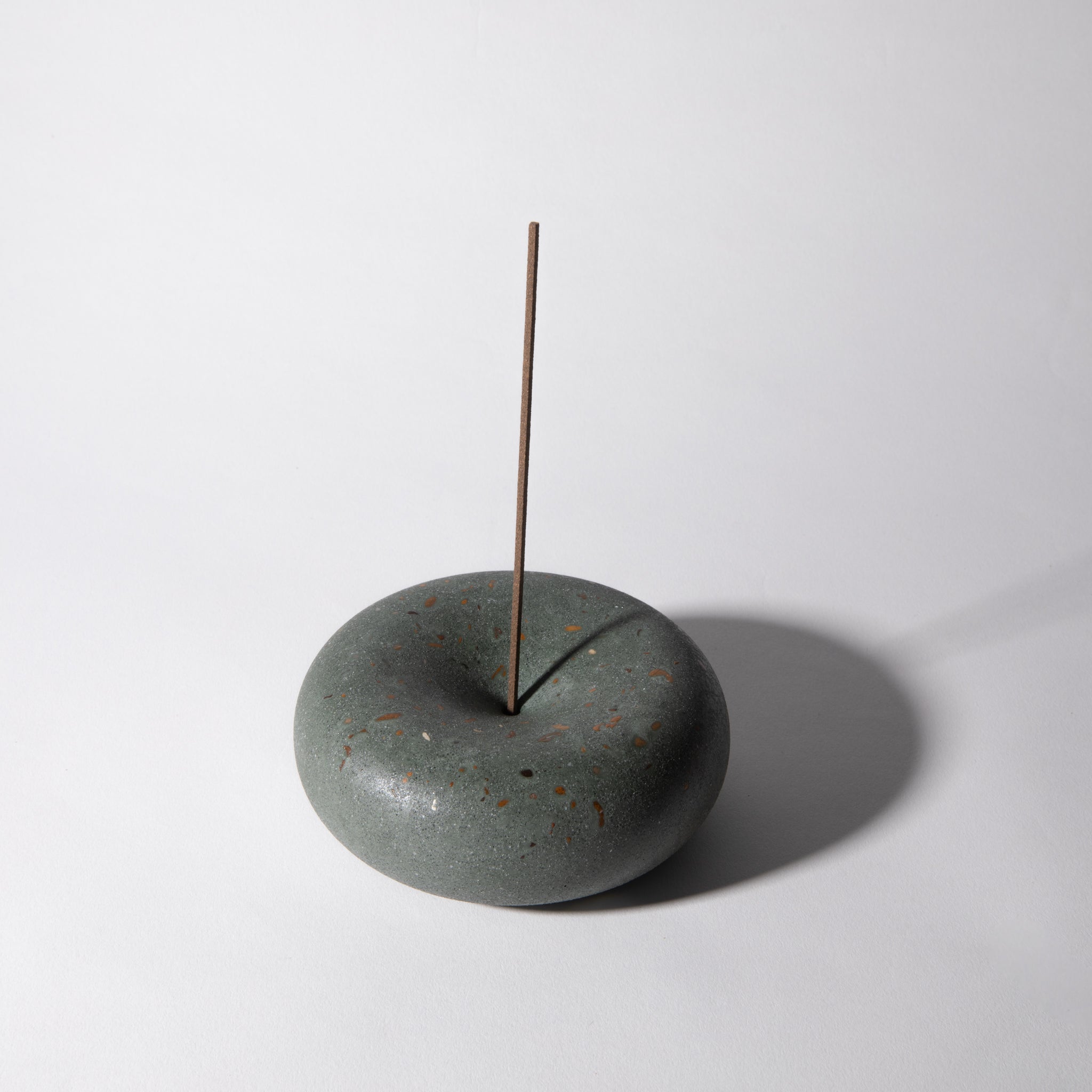 Pretti.Cool Bubble Incense Holder | Dark Green Terrazzo