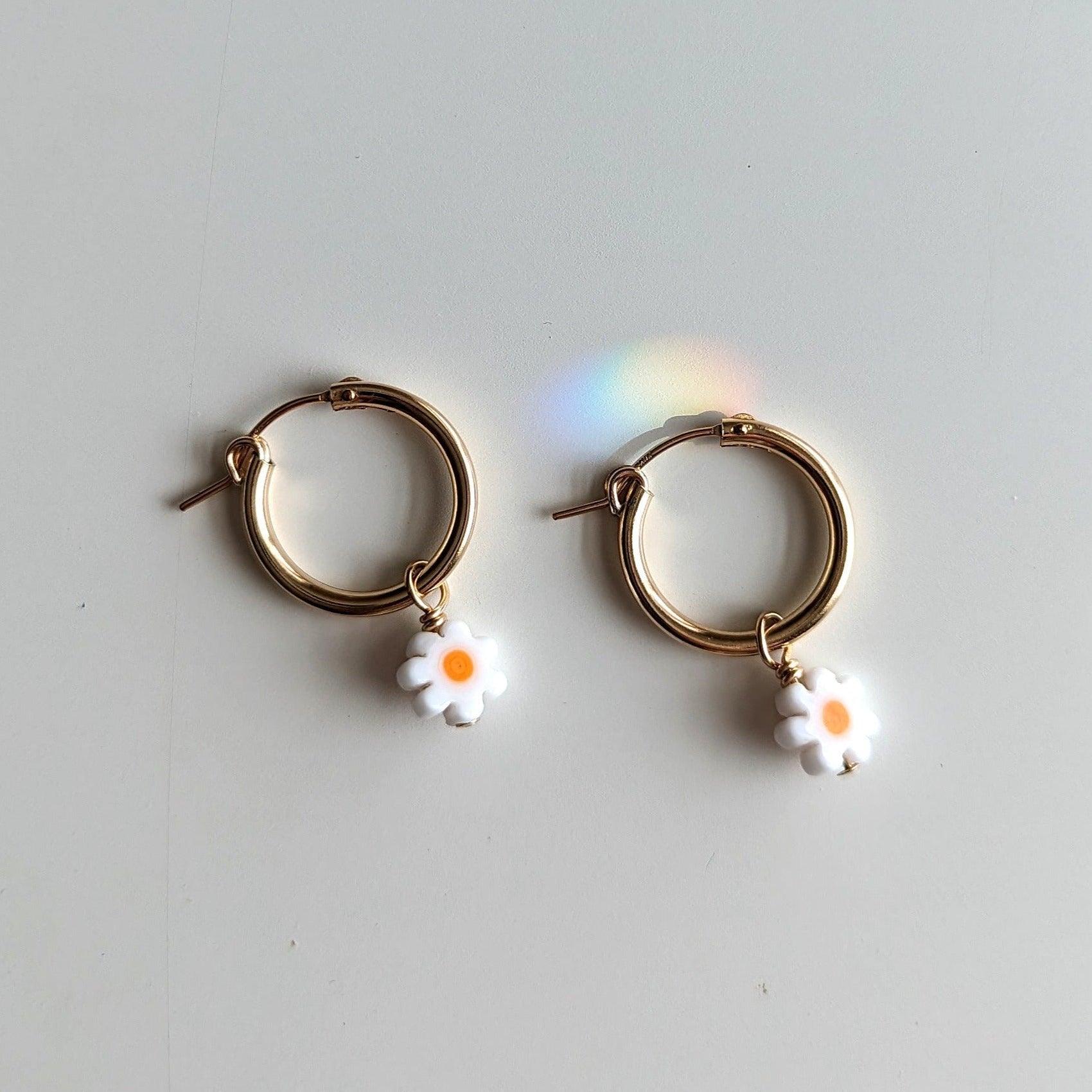 Pretti.Cool Charm Hoop Earrings | Daisies