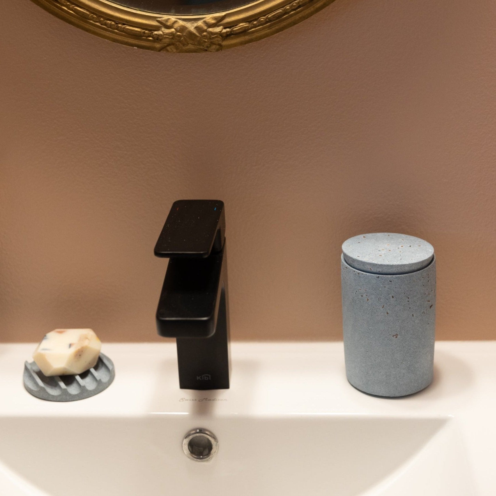 Pretti.Cool Cotton Swab Holder | Light Blue Terrazzo