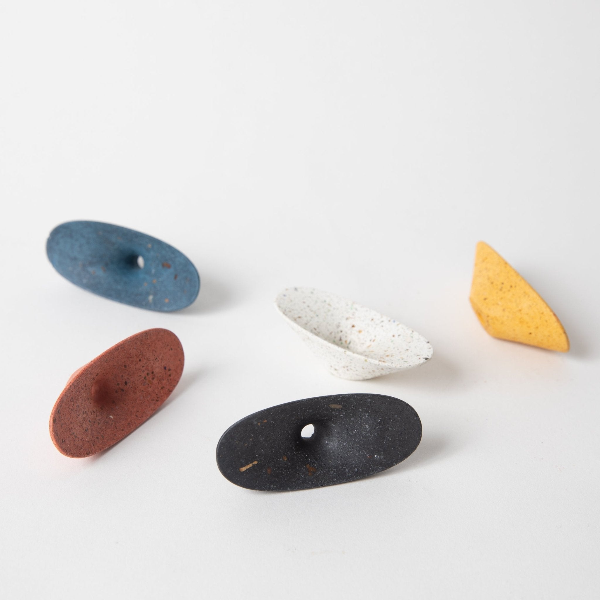 Pretti.Cool Dimple Coat Hook | Black Terrazzo