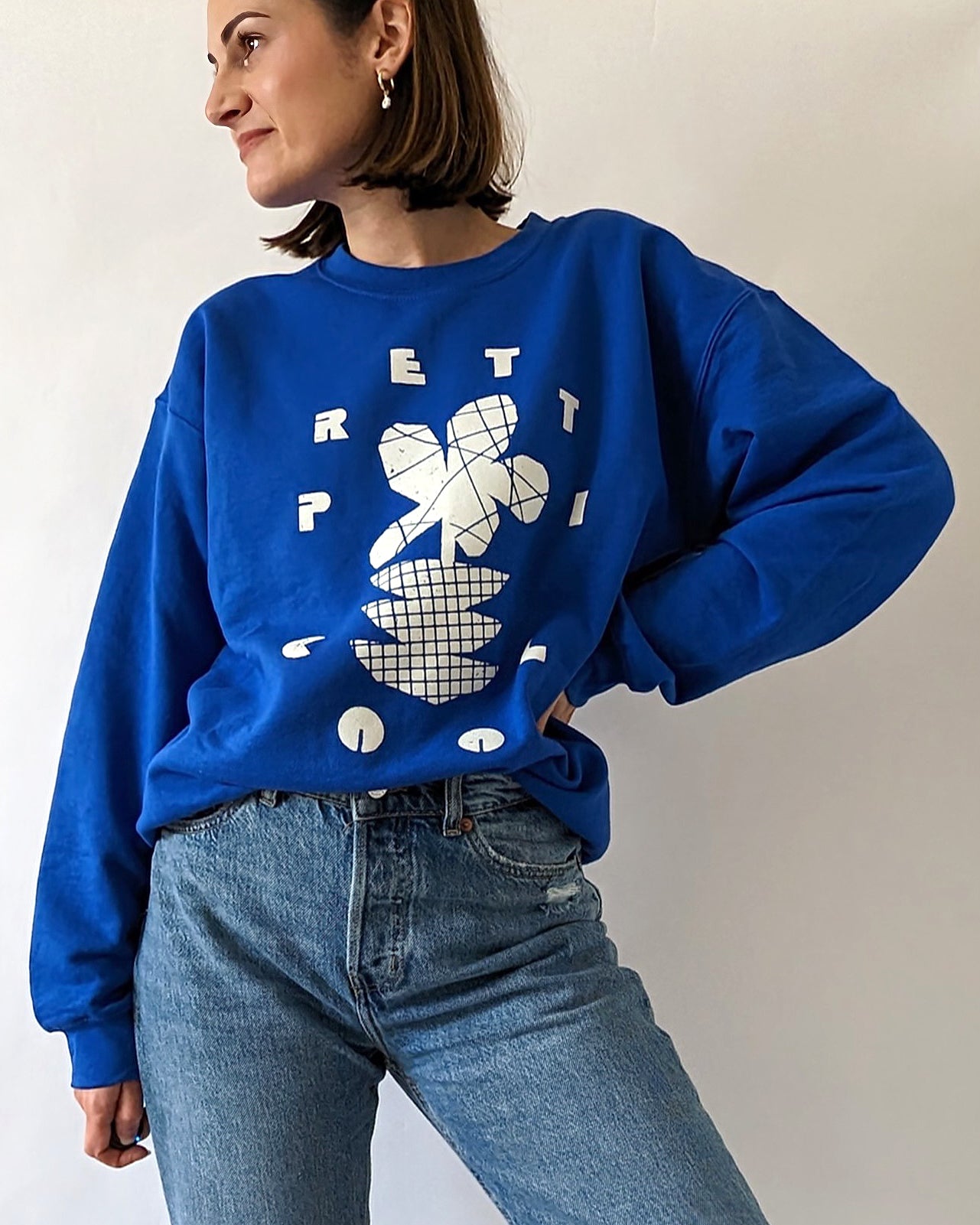 Pretti.Cool Flowers Crewneck