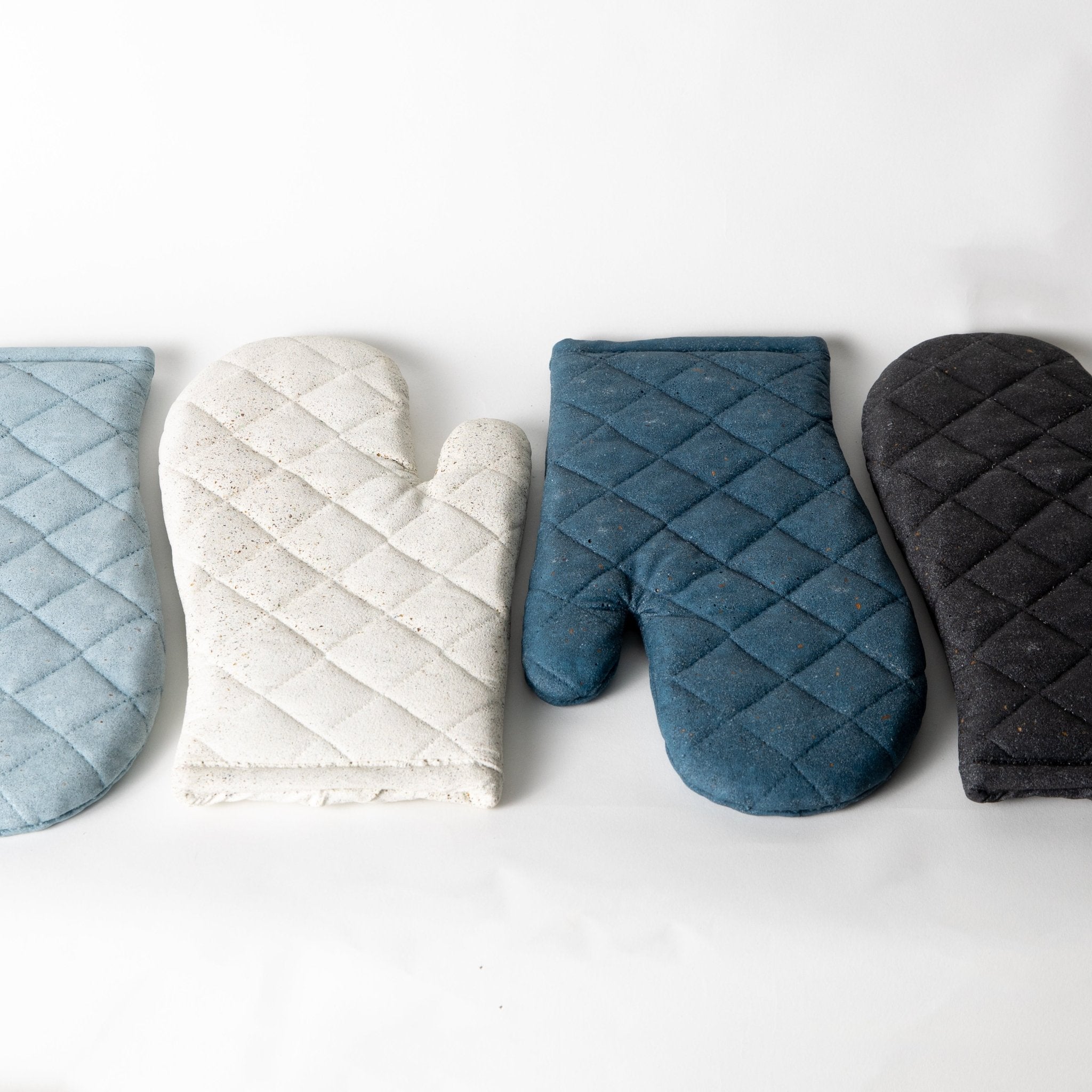 Pretti.Cool Oven Mitt Trivet | Light Blue Terrazzo