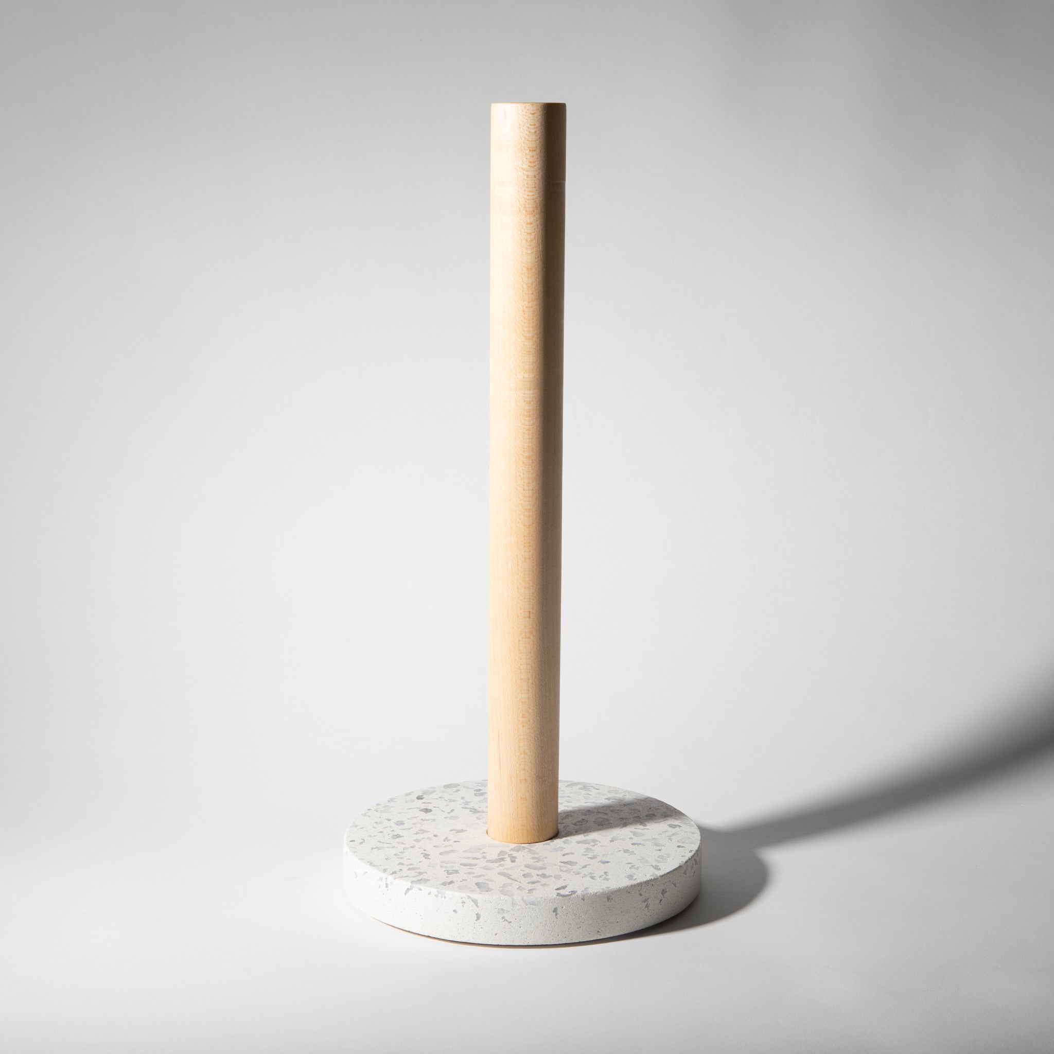 Pretti.Cool Paper Towel Holder | Larger White Terrazzo