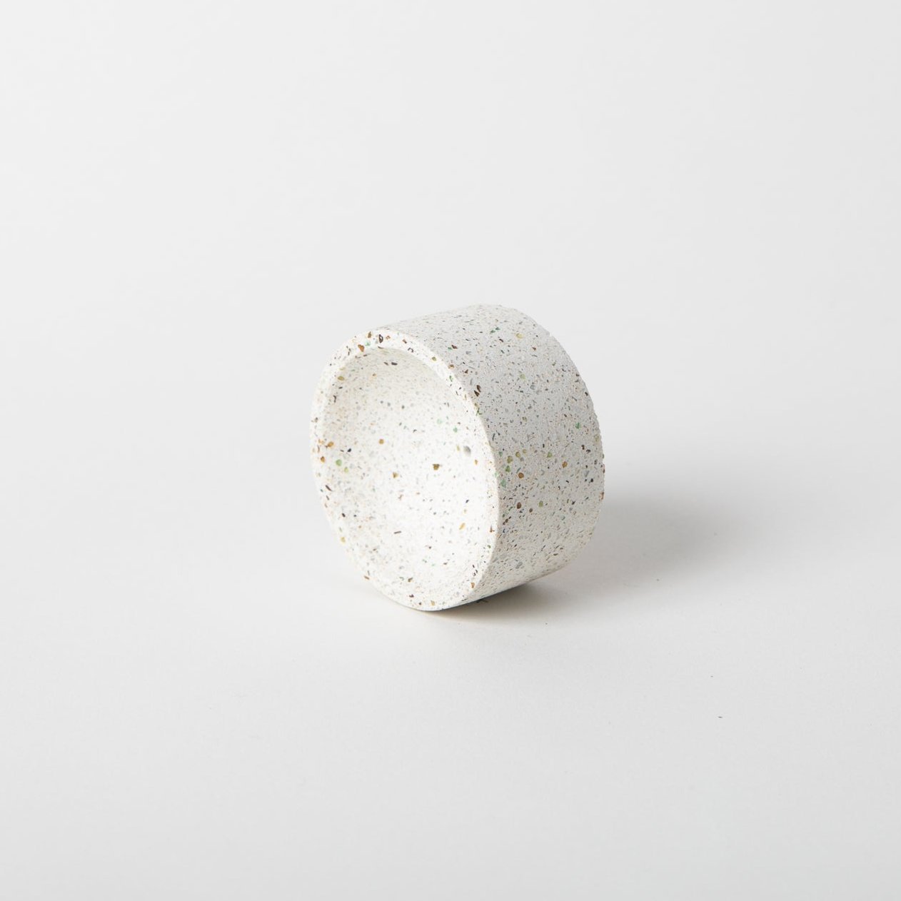Pretti.Cool Round Incense Holder | White Terrazzo
