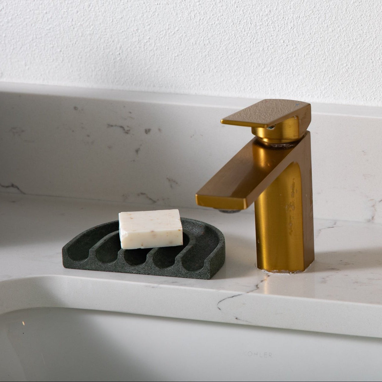 Pretti.Cool Sponge Rest | Dark Green Terrazzo