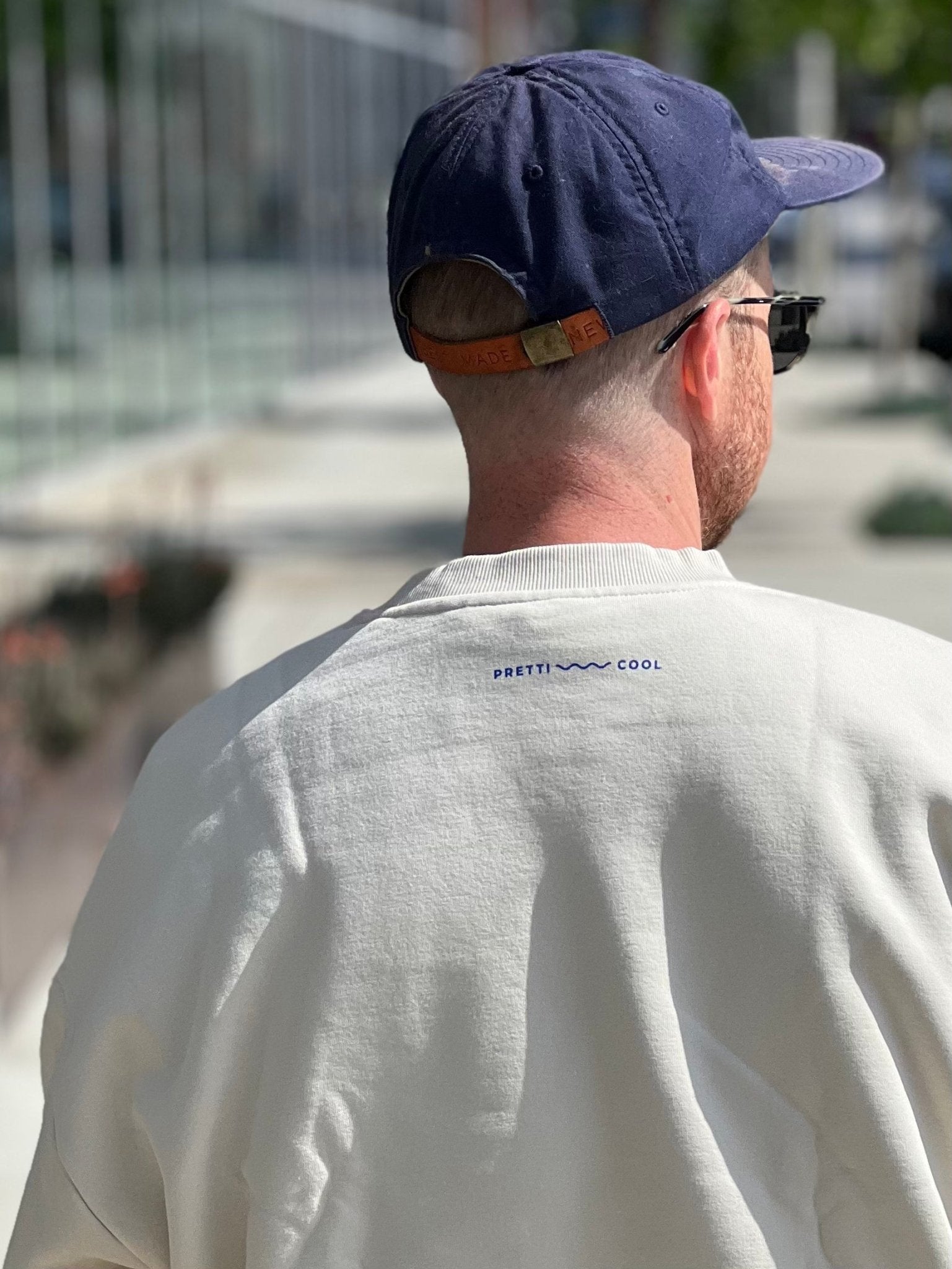 Pretti.Cool Sunnies Crewneck