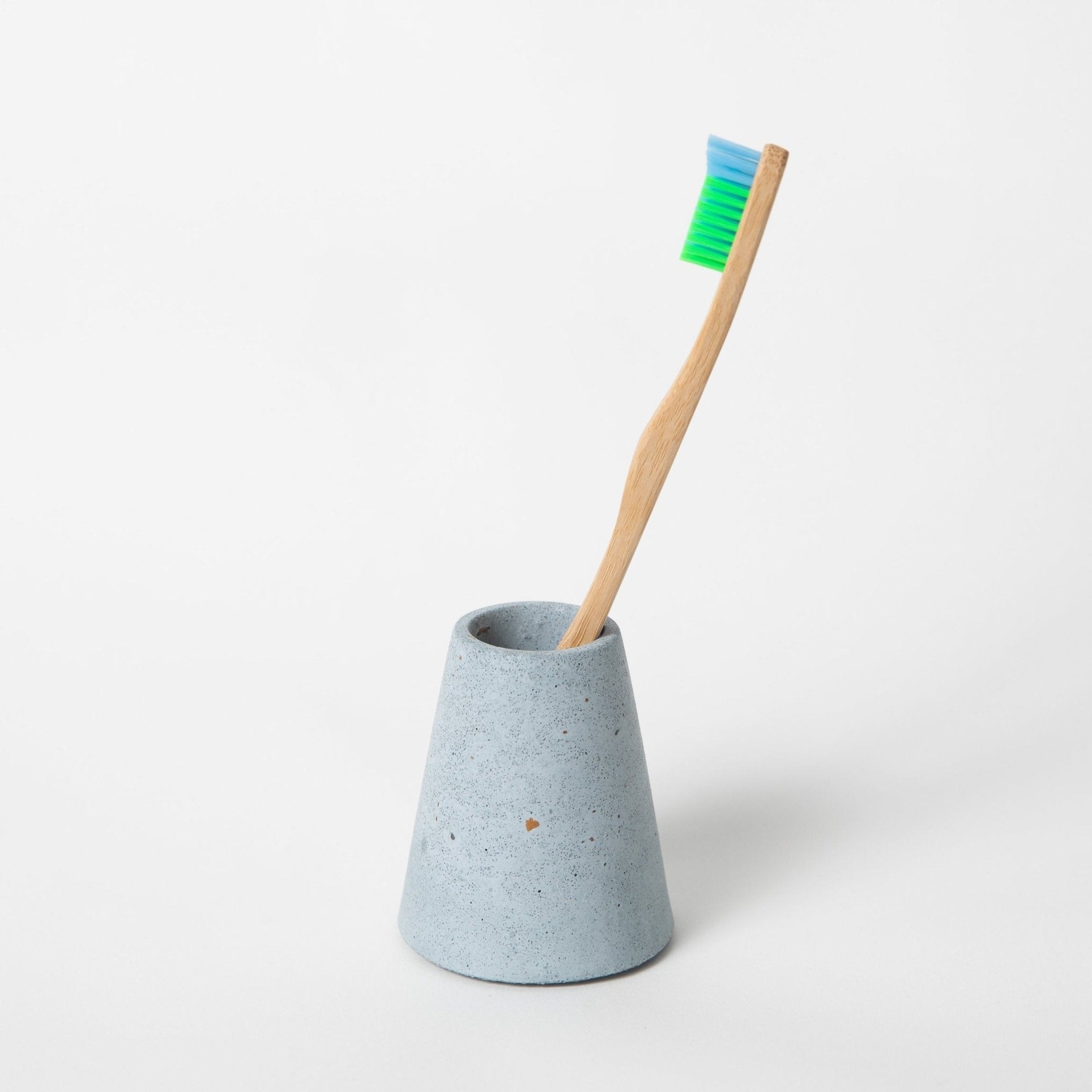 Pretti.Cool Toothbrush Holder | Light Blue Terrazzo