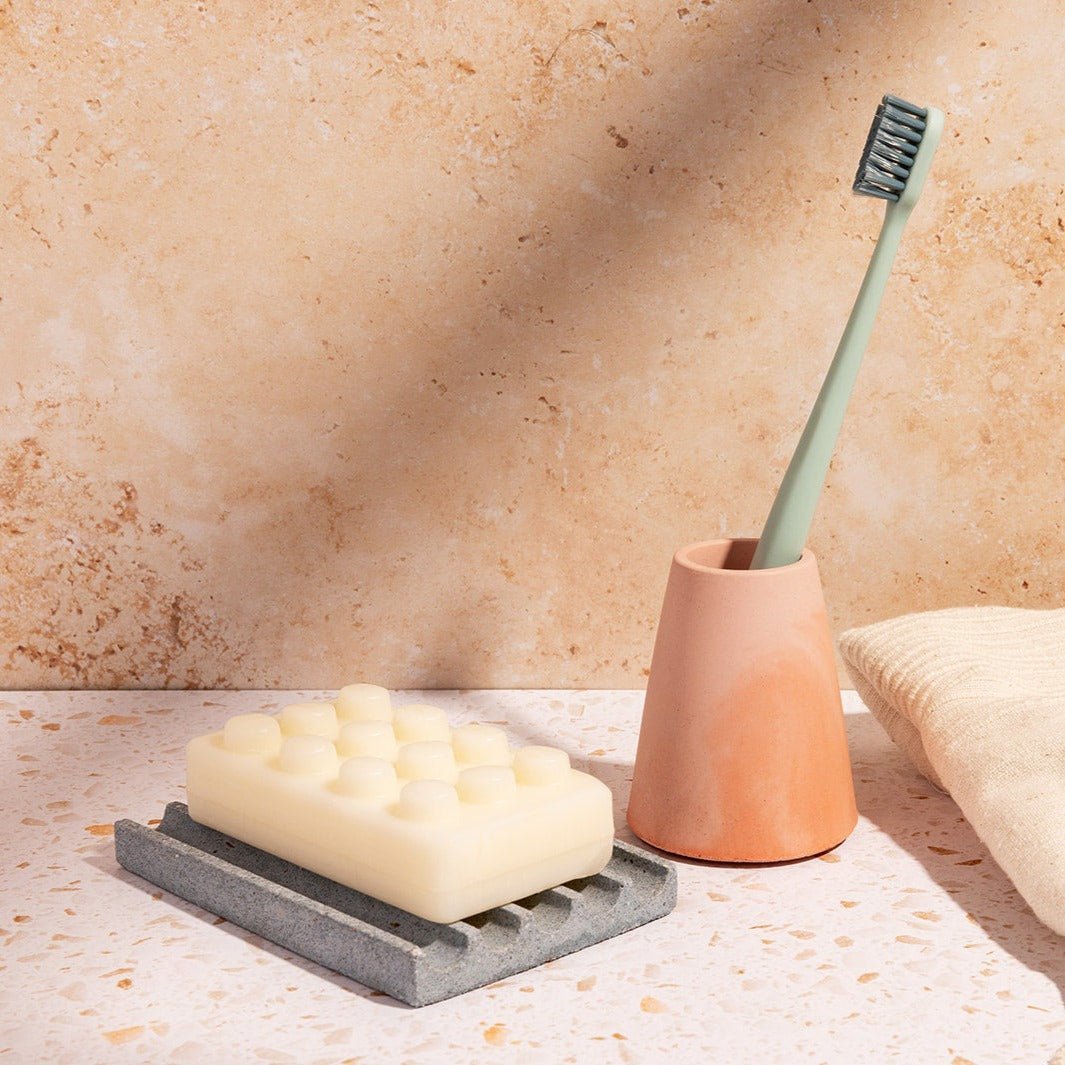 Pretti.Cool Toothbrush Holder | Pink & Coral