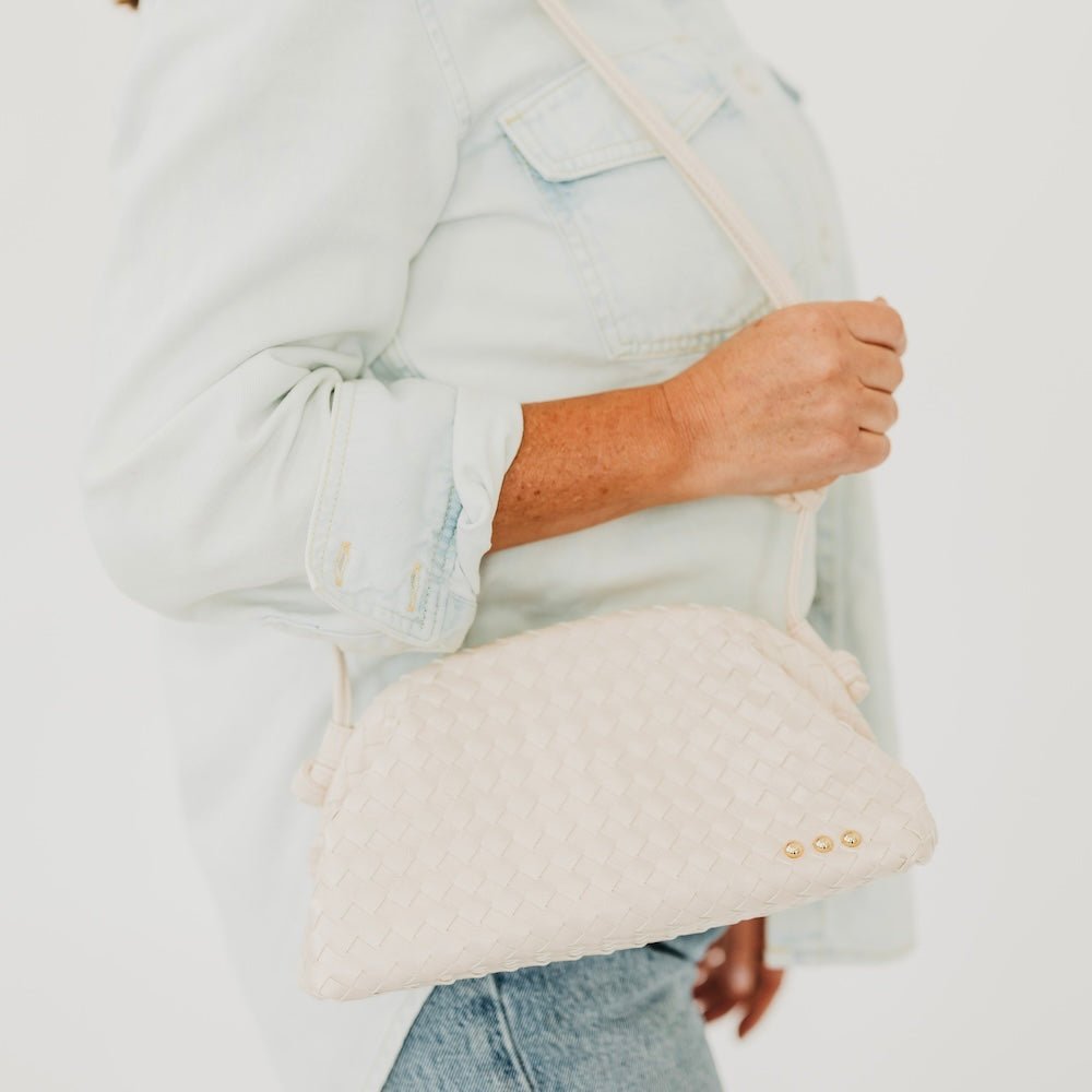 Pretty Simple Lacy Woven Frame Crossbody Bag