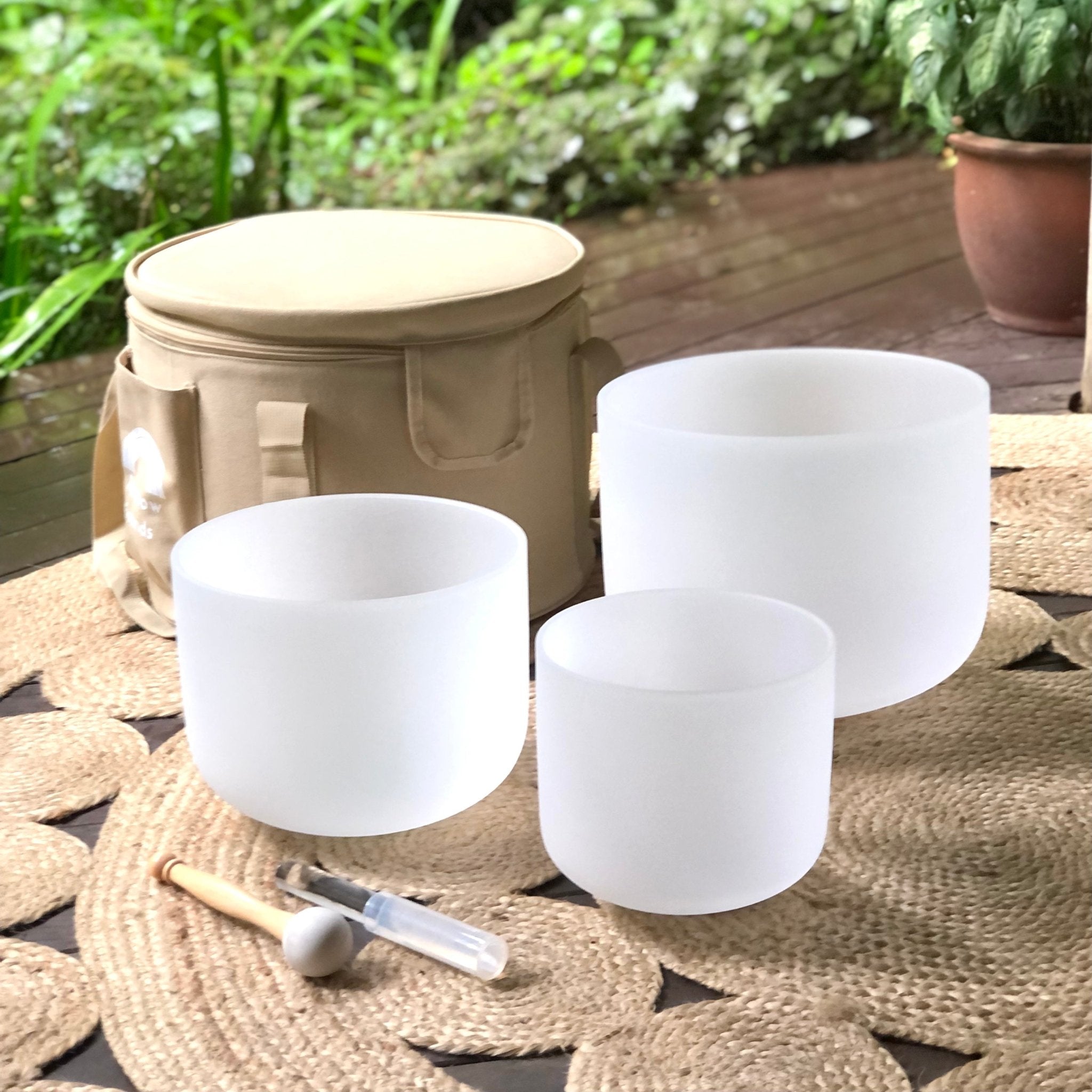 Rainbow Sounds USA Set of 3 White Sound Therapy Bowls in Beige Case