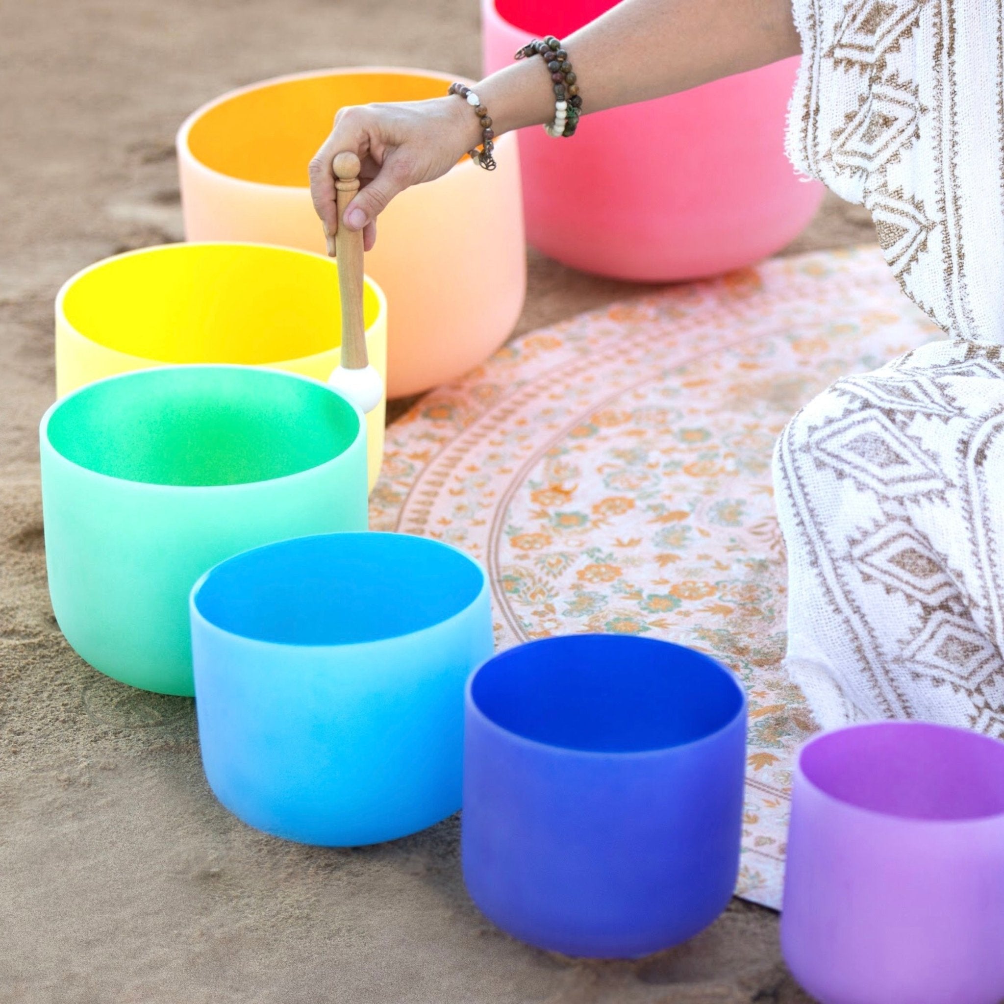 Rainbow Sounds USA Set of 7 Rainbow Color Sound Therapy Bowls in Carry - On Cases