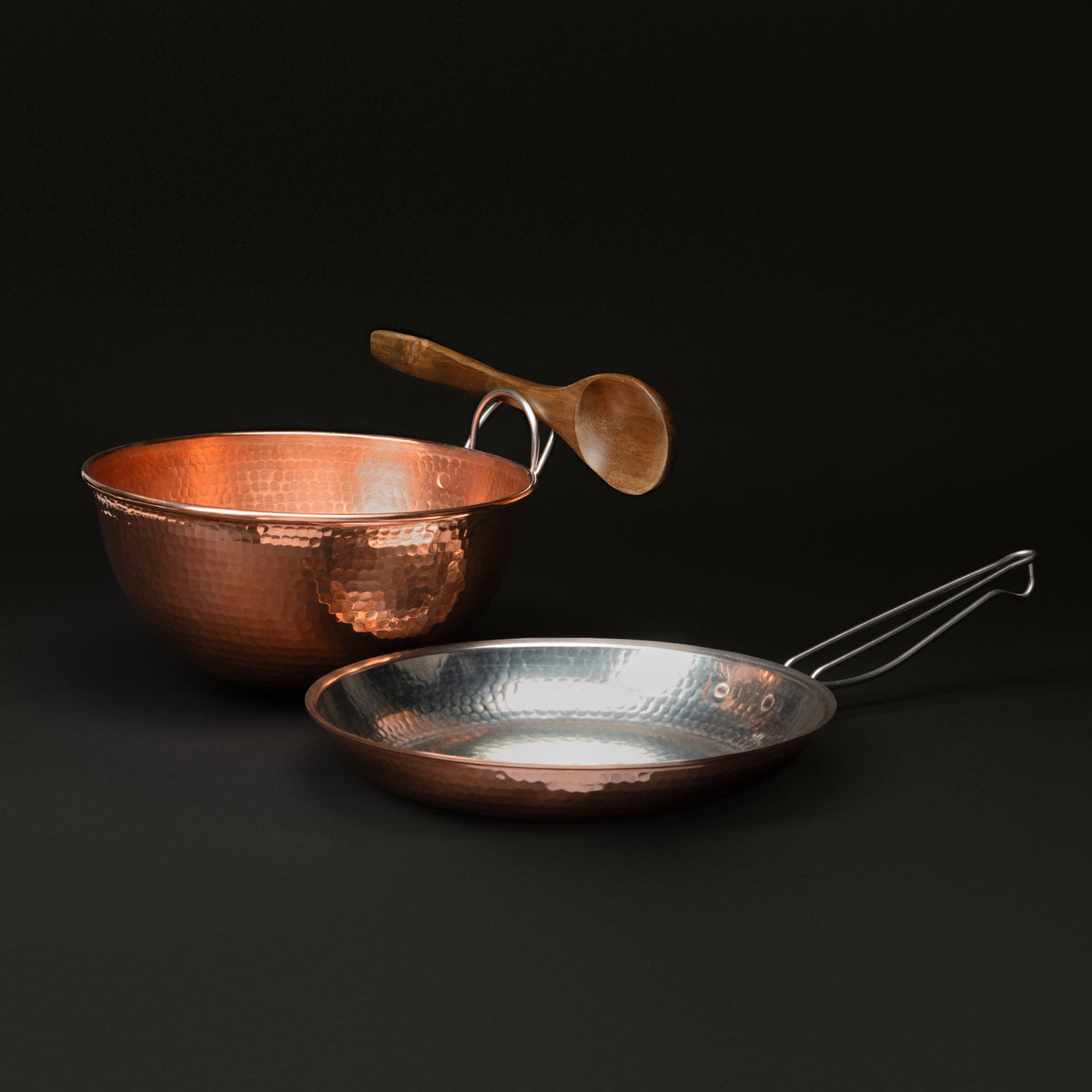 Sertodo omelette and crêpe copper kitchen set: copper bowl, pan and wooden spoon
