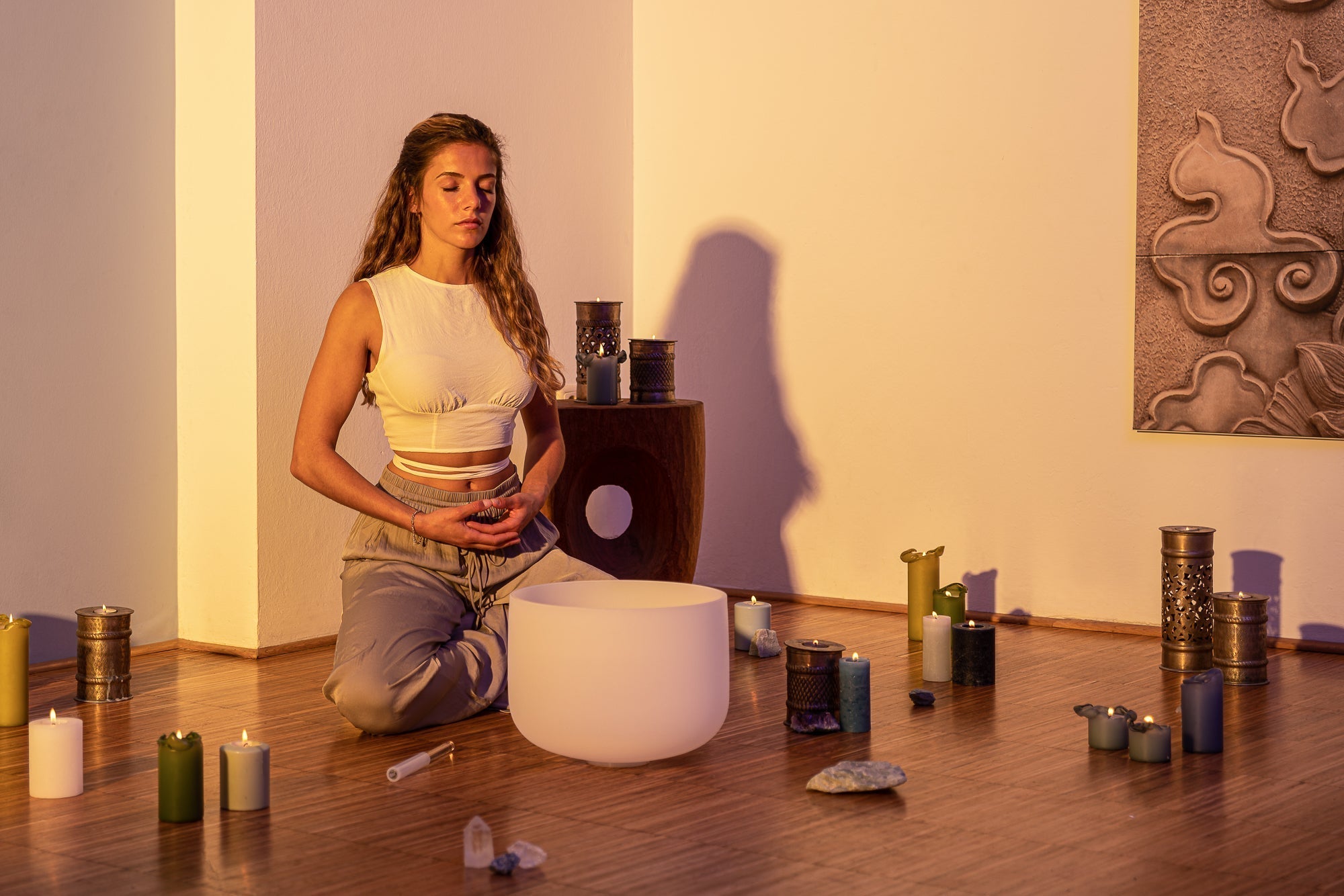 Sound Healing LAB 432 Hz Crystal Singing Bowl Chakra Set - 7 Pure White Quartz Bowls (8"–14")