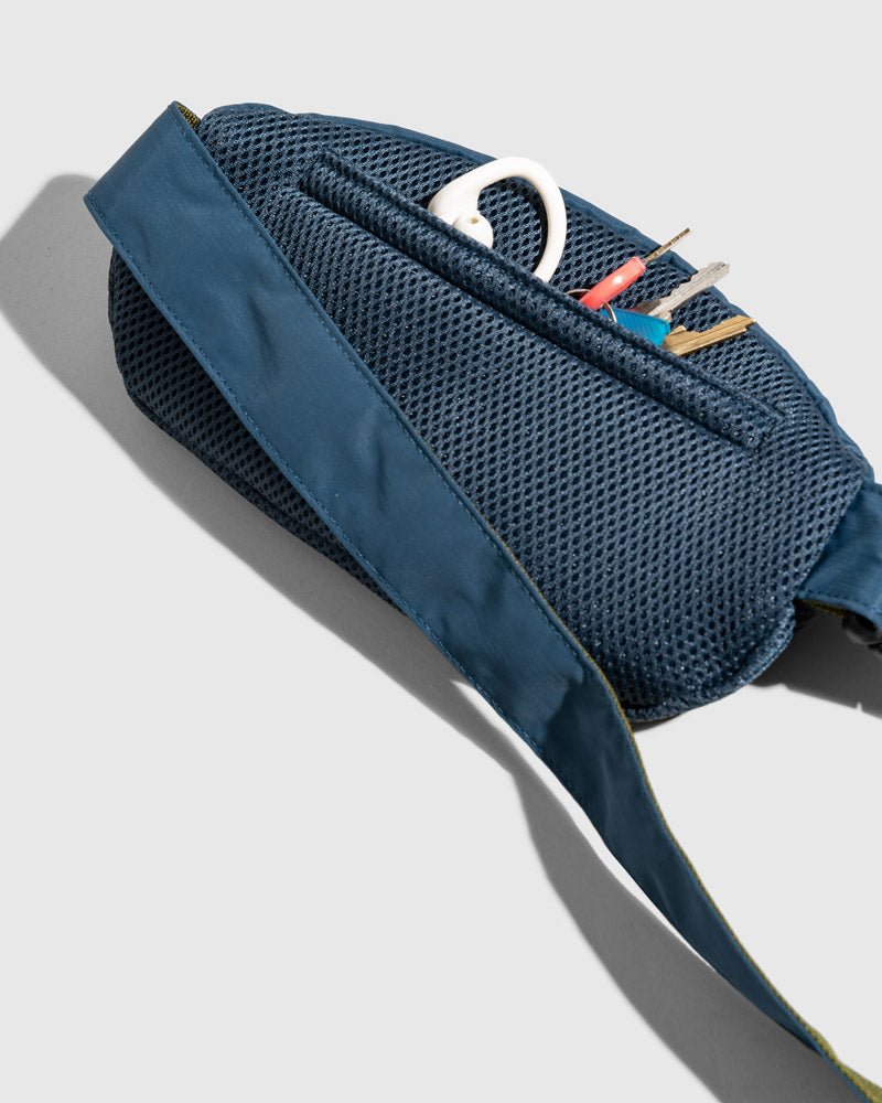 United By Blue (Re)active™ 1L Fanny Pack