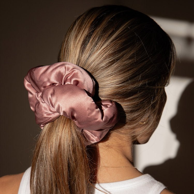 USA - DrowsyB2B Pillow Scrunchie - Damask Rose