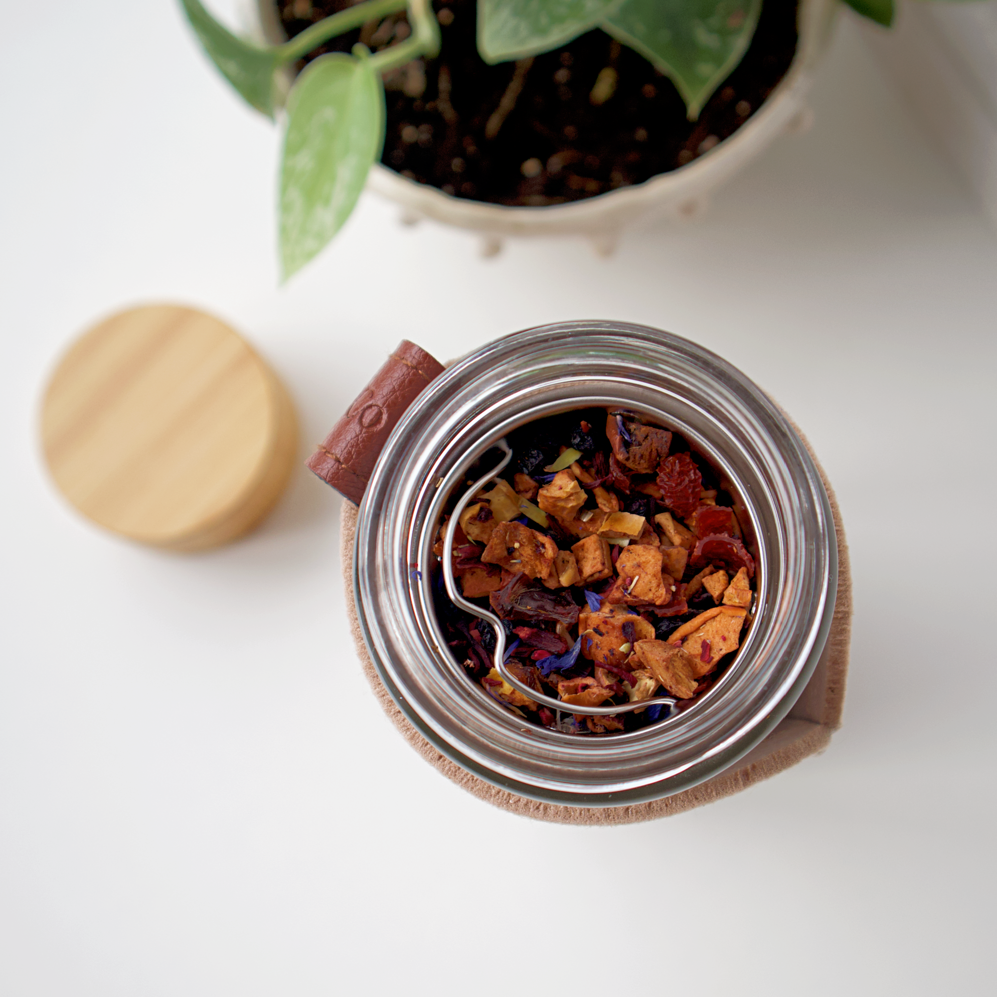 Glass Tea + Coffee Infuser Bottle